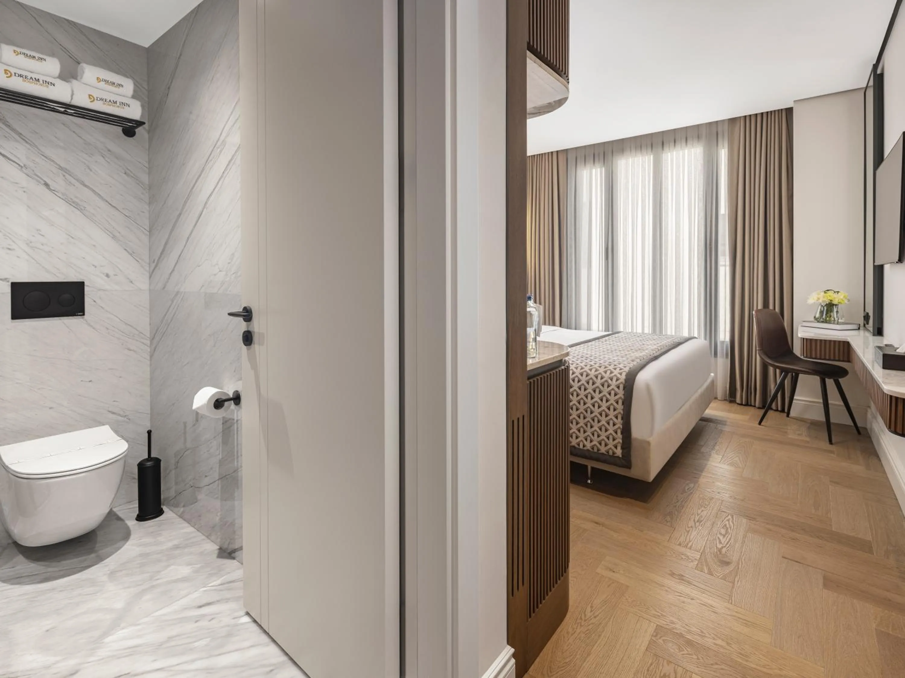 Bathroom, Bed in Dream Inn Karaköy Bosphorus