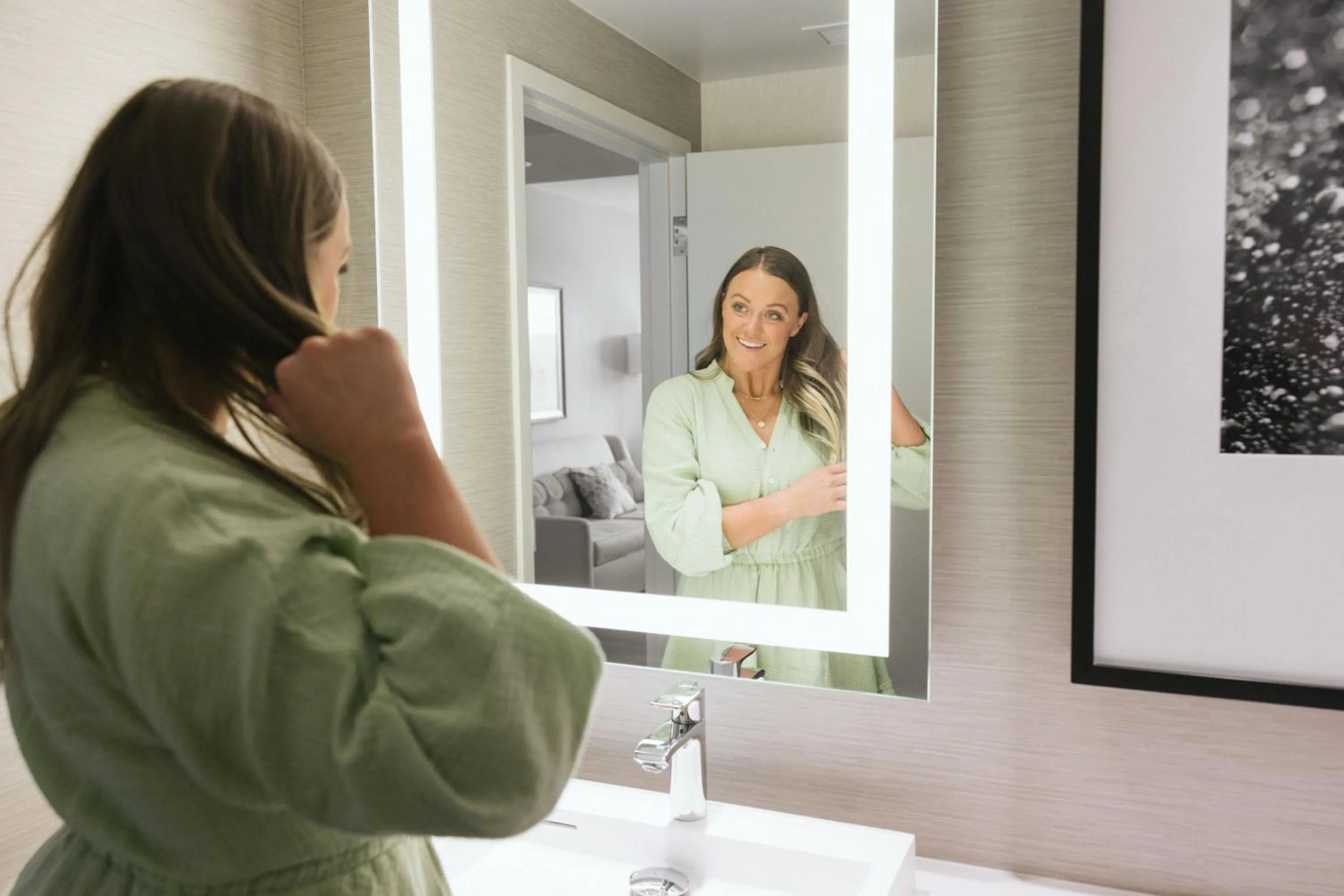 Photo of the whole room in Seattle Marriott Bellevue