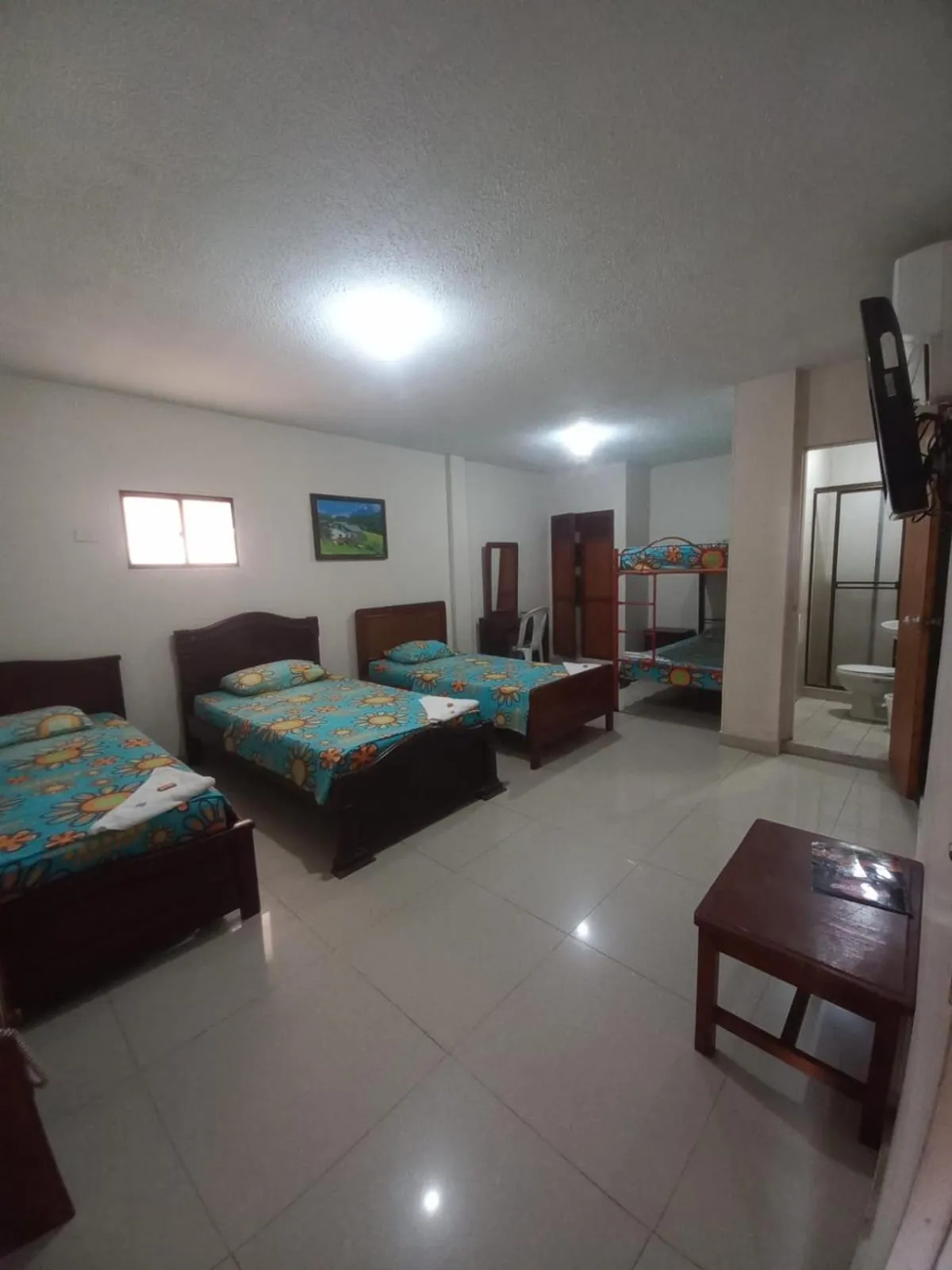 Photo of the whole room, Bed in Hotel Granada Inn