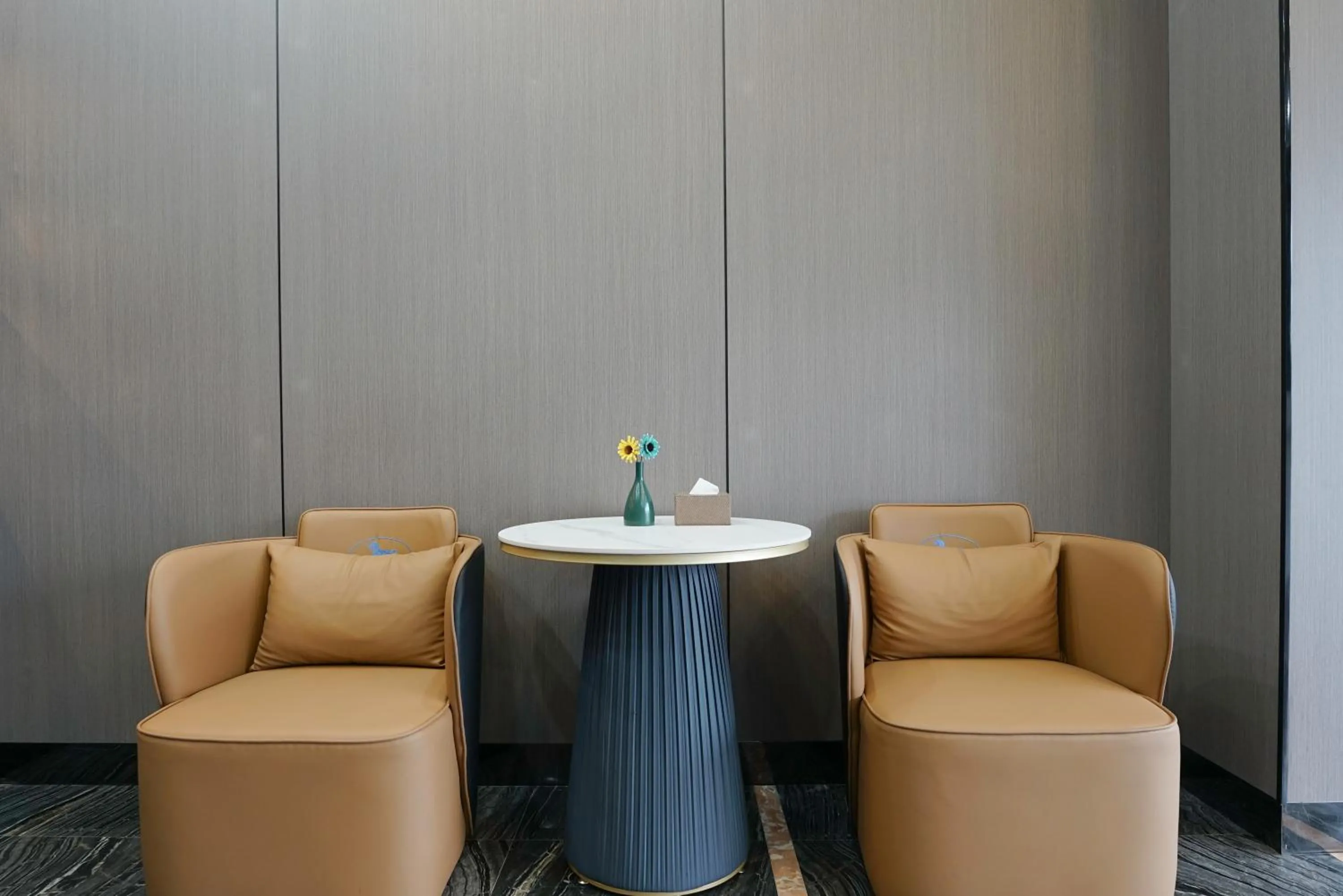 Lobby or reception in Paco Hotel Tianhe Coach Terminal Metro Satation Guangzhou-Free Shuttle Bus for Canton Fair