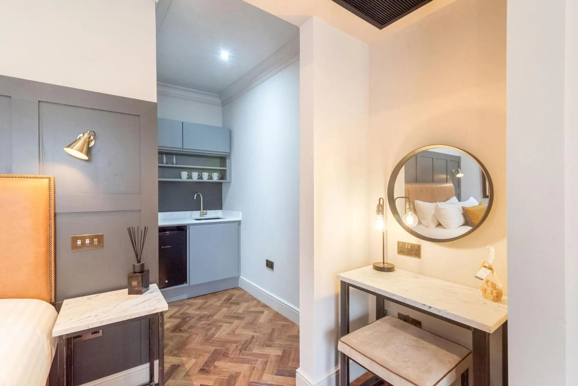 Bed in King Street Aparthotel