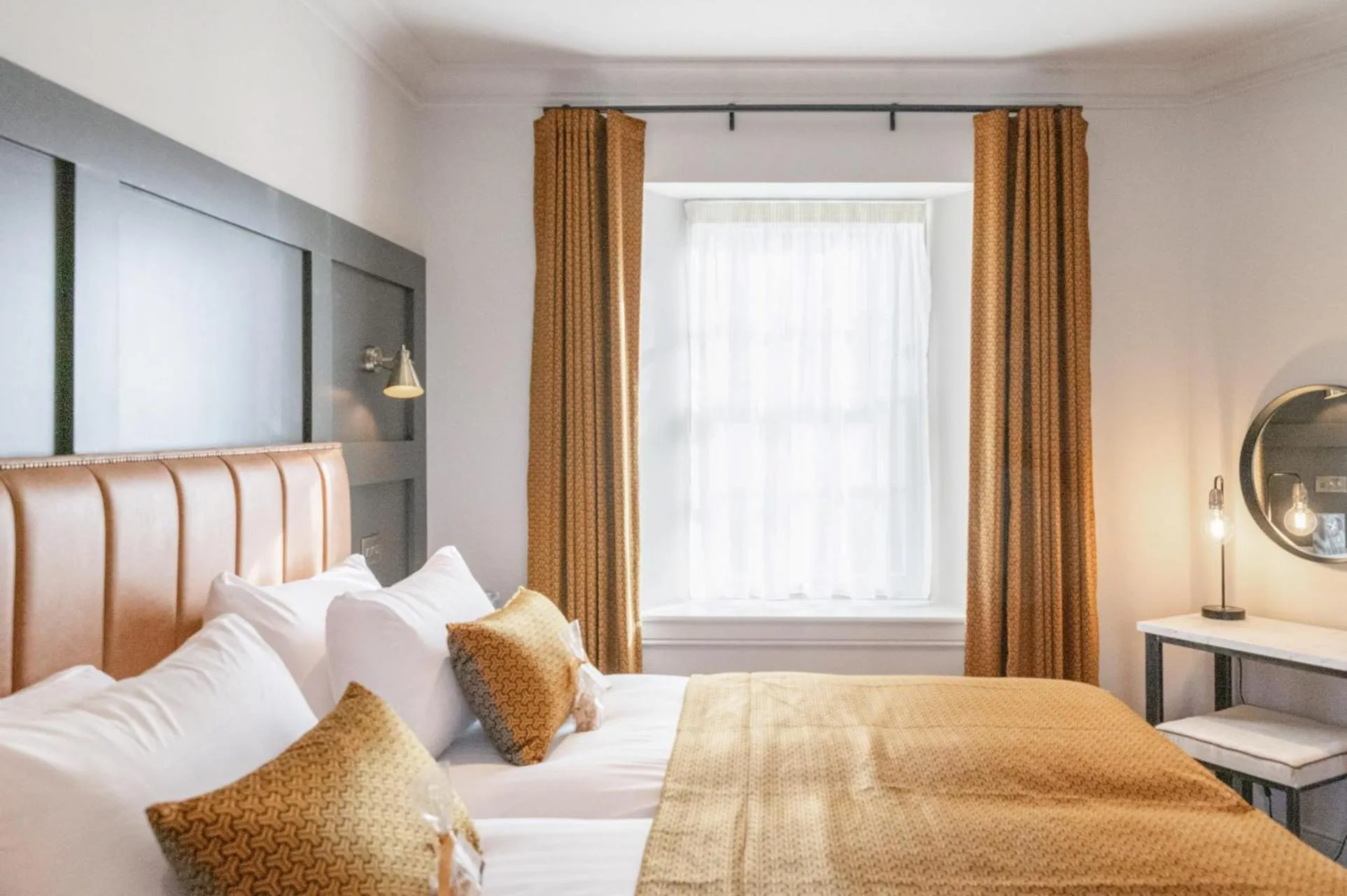 Bed in King Street Aparthotel