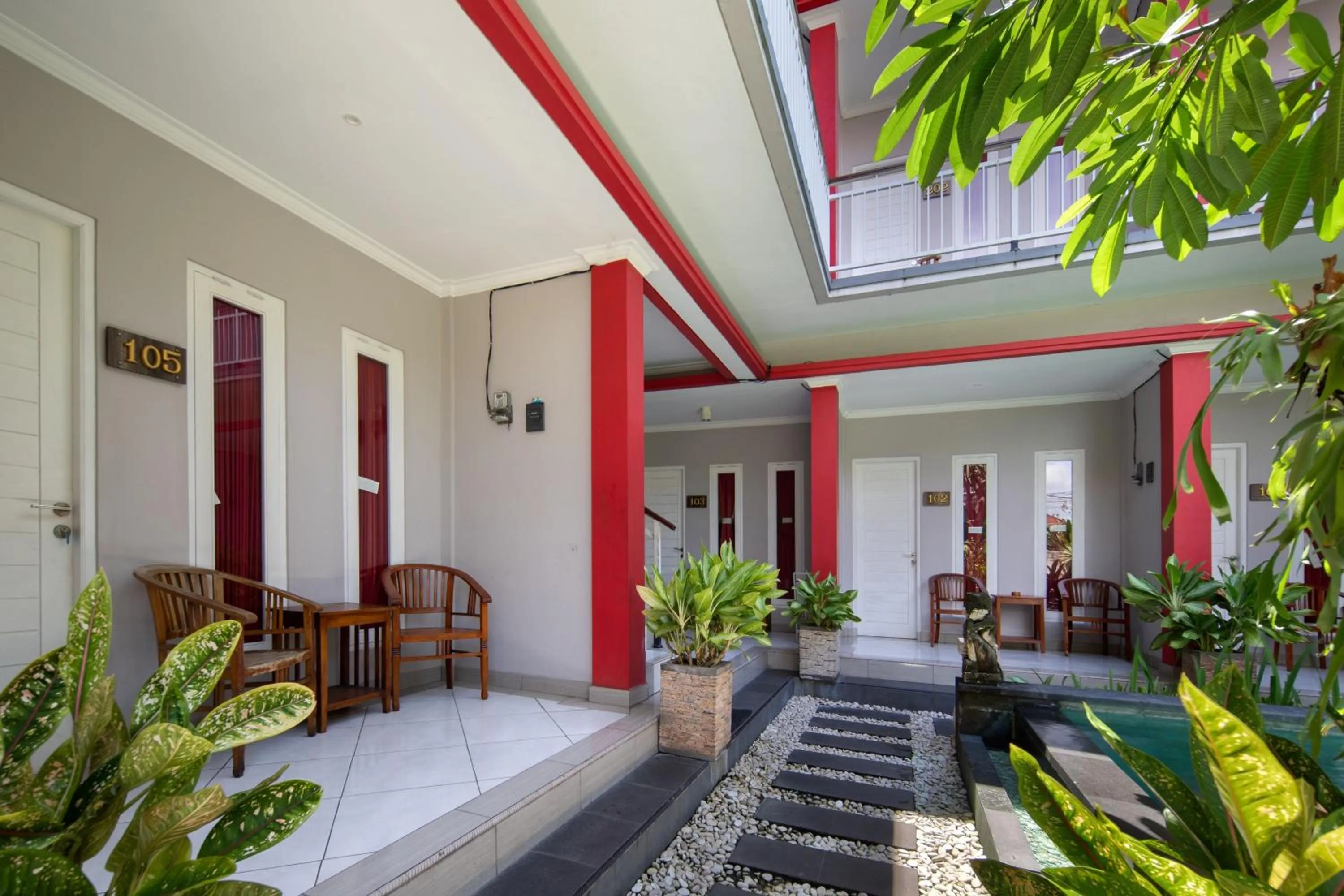 Balcony/Terrace in Angkul Angkul Beach Inn Kuta by Kamara