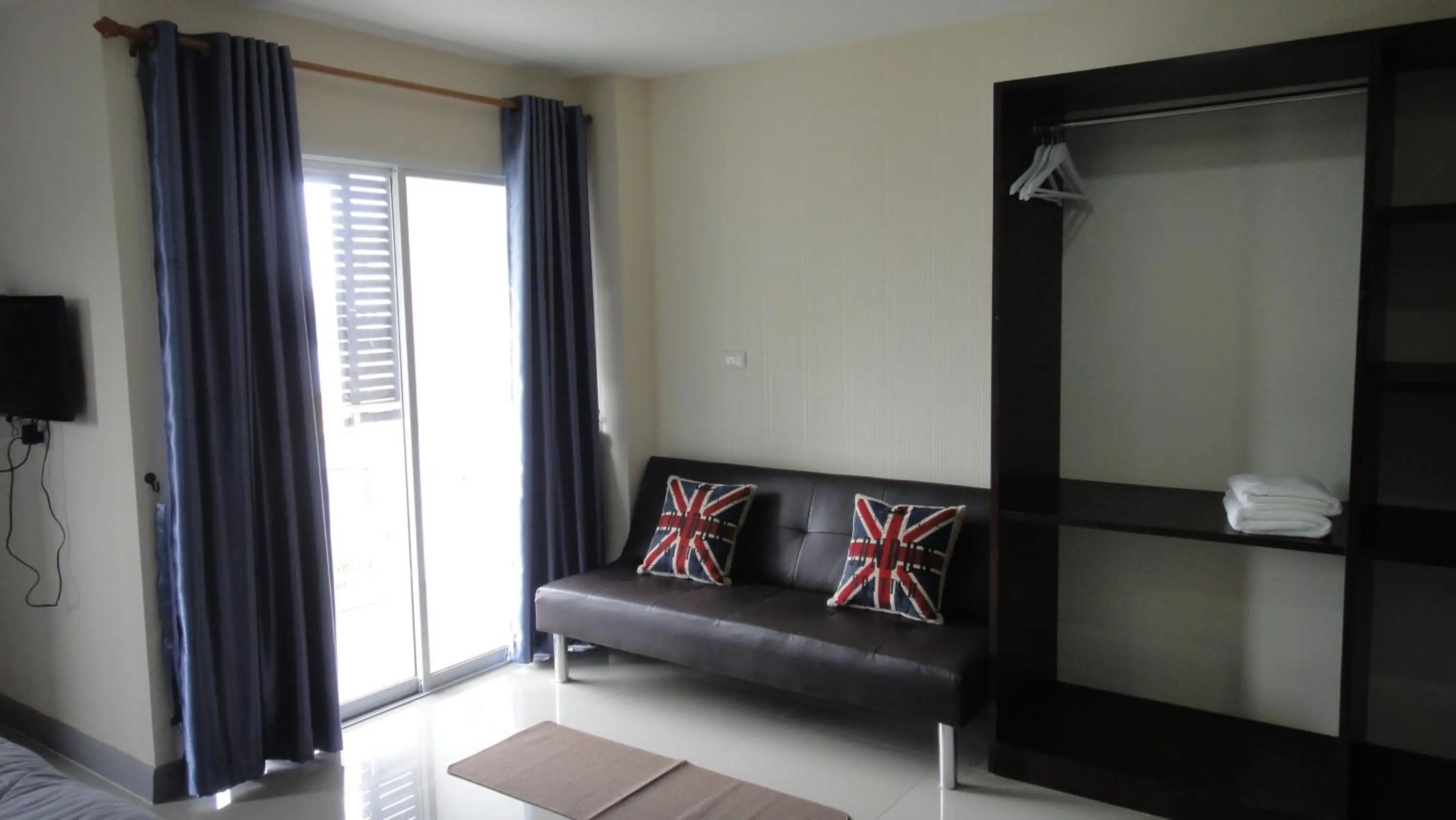 Seating Area in Mouroom