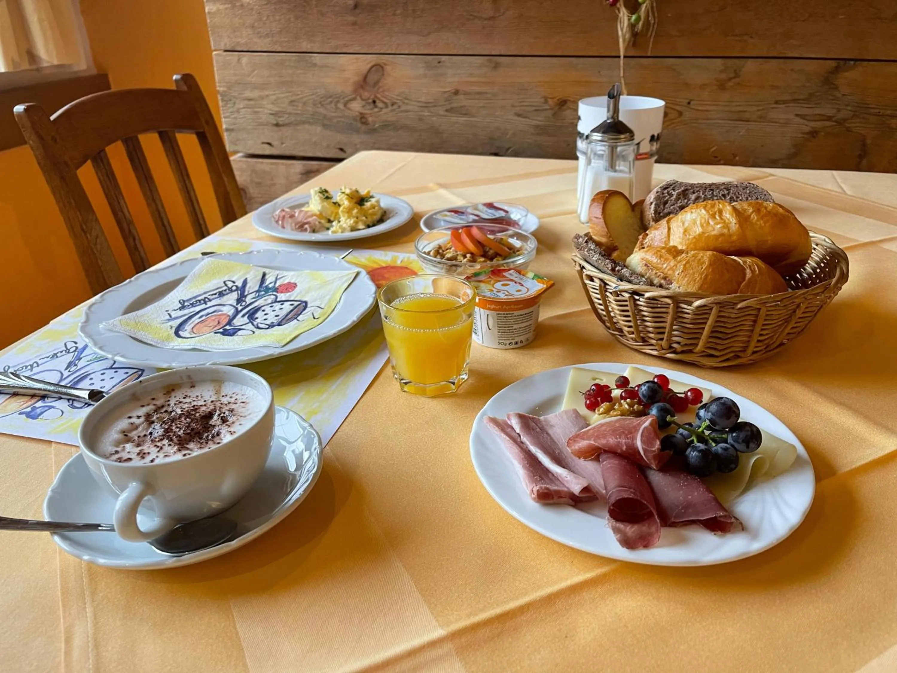 Food and drinks in Hotel Arkanum