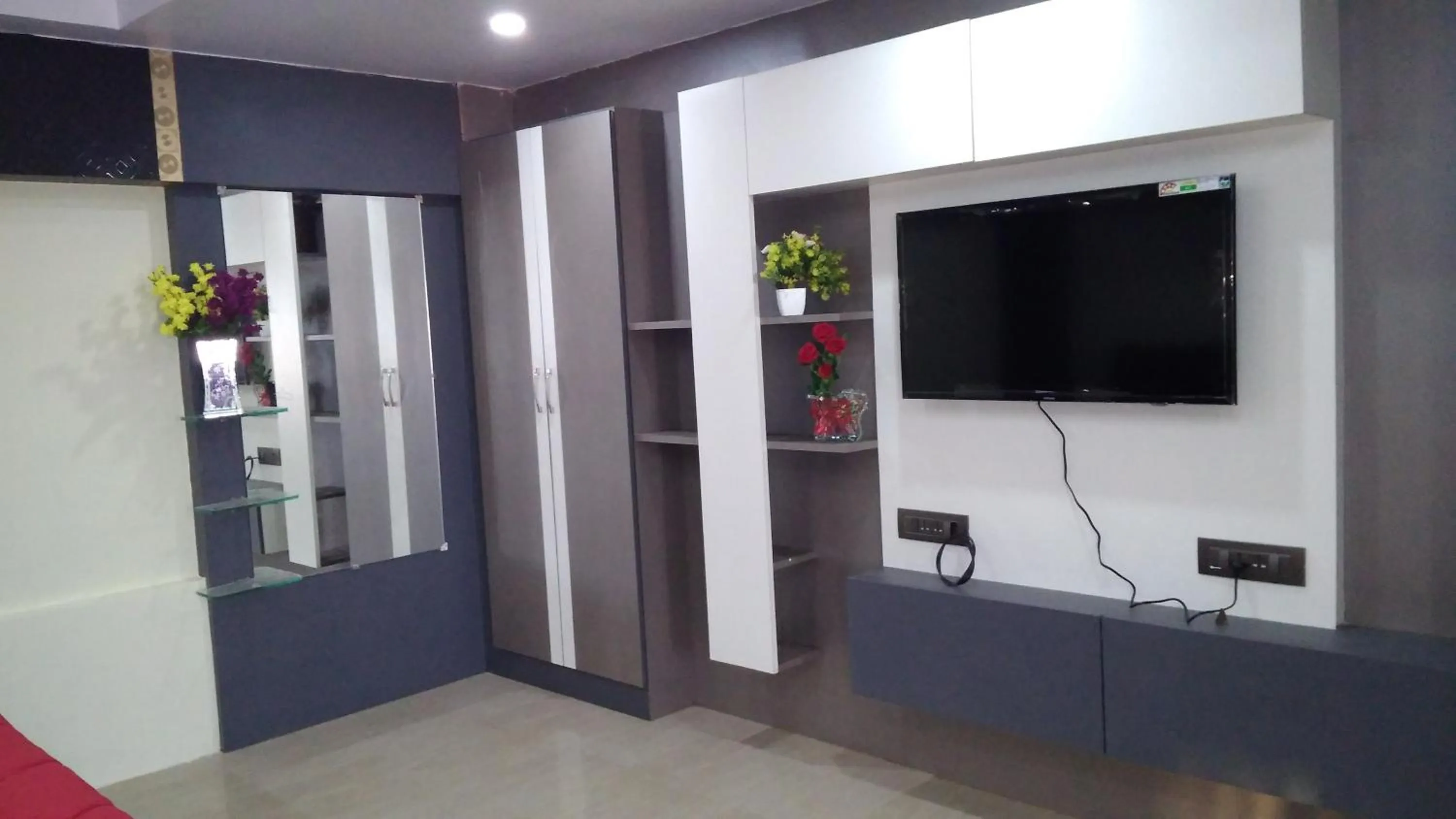 Photo of the whole room in Ushasree Residency