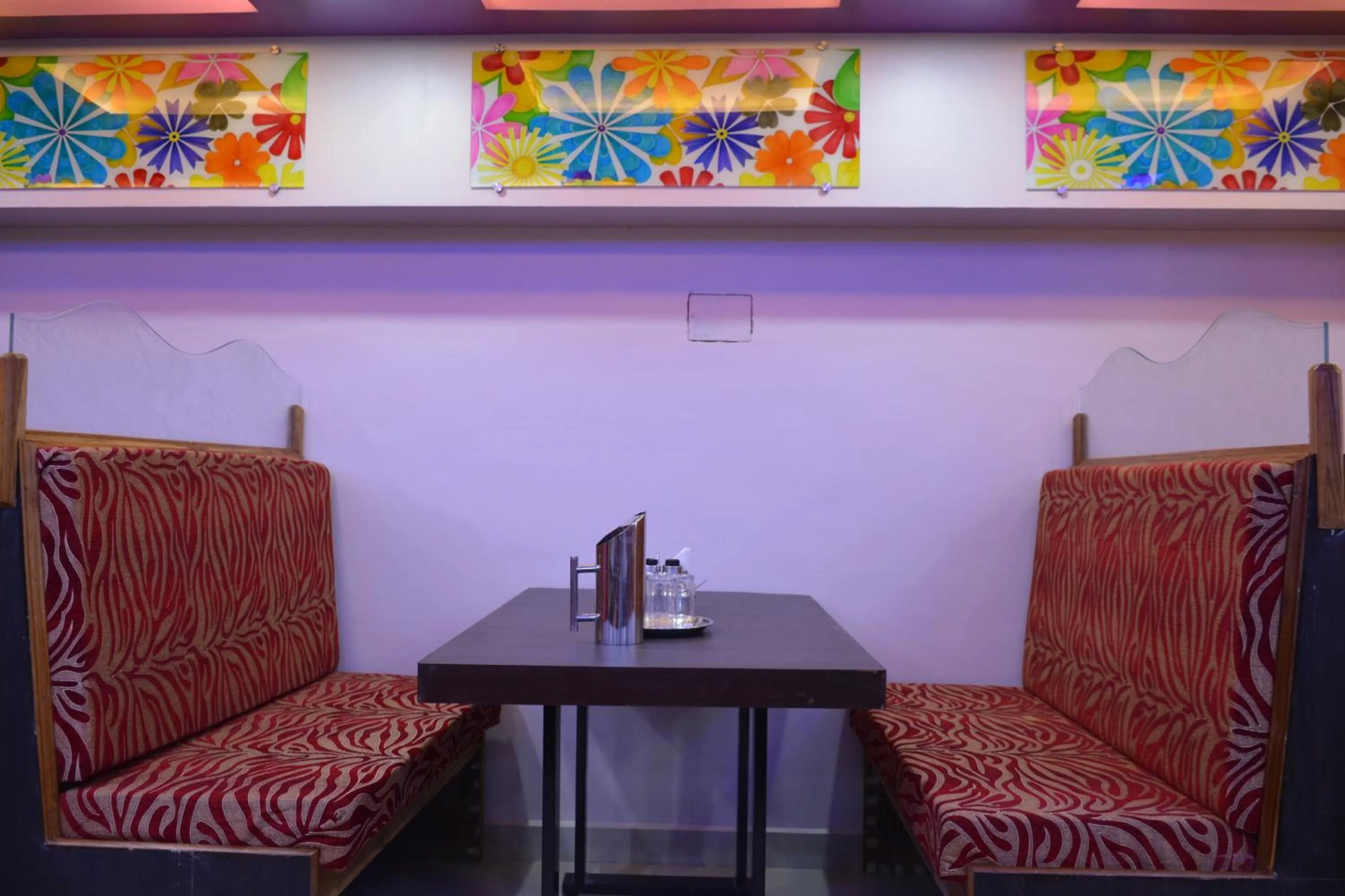 Restaurant/places to eat in Ushasree Residency