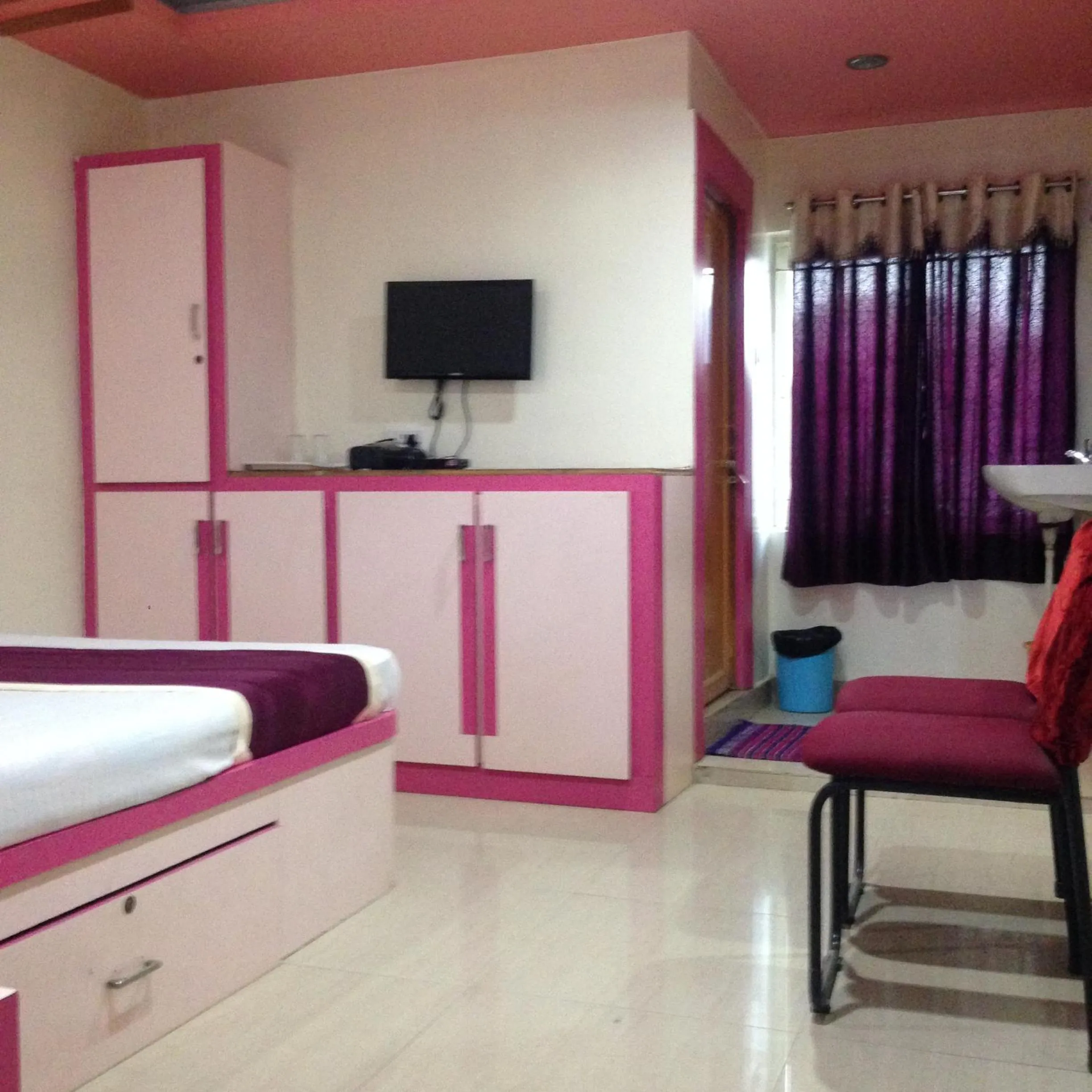 Bedroom in Ushasree Residency