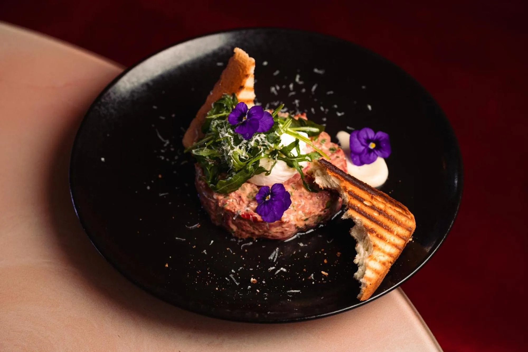 Restaurant/places to eat in Van der Valk TheaterHotel De Oranjerie