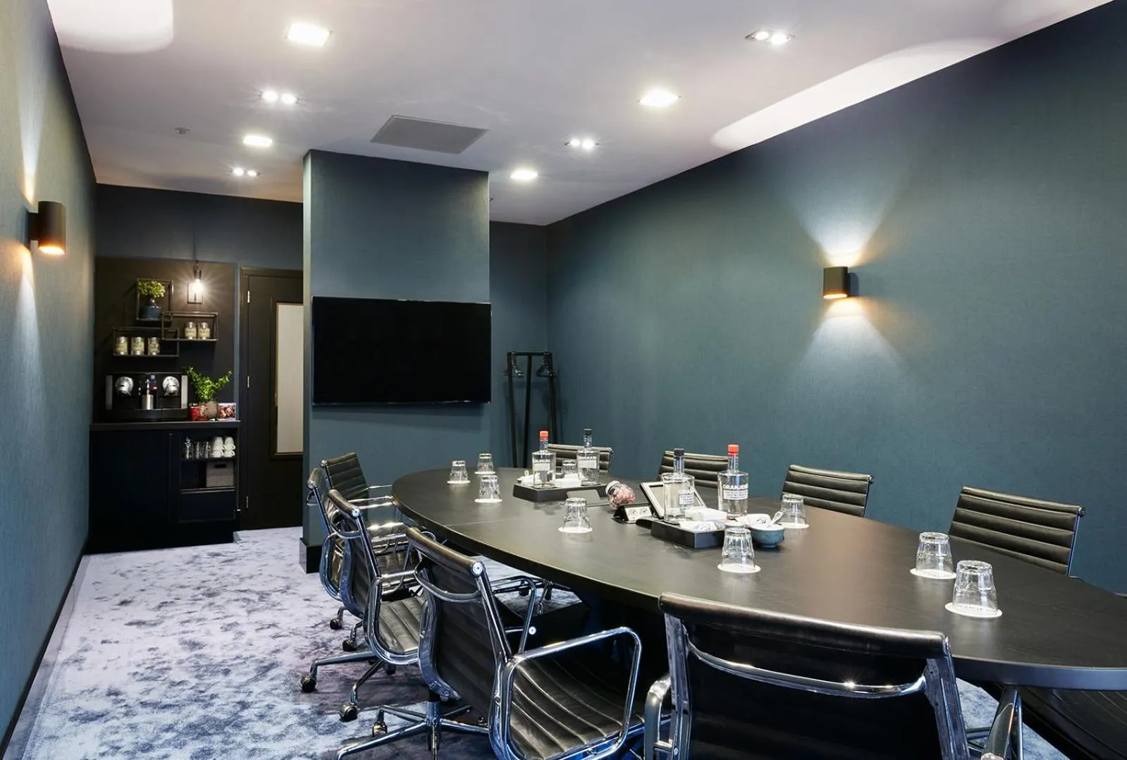 Meeting/conference room in Van der Valk TheaterHotel De Oranjerie