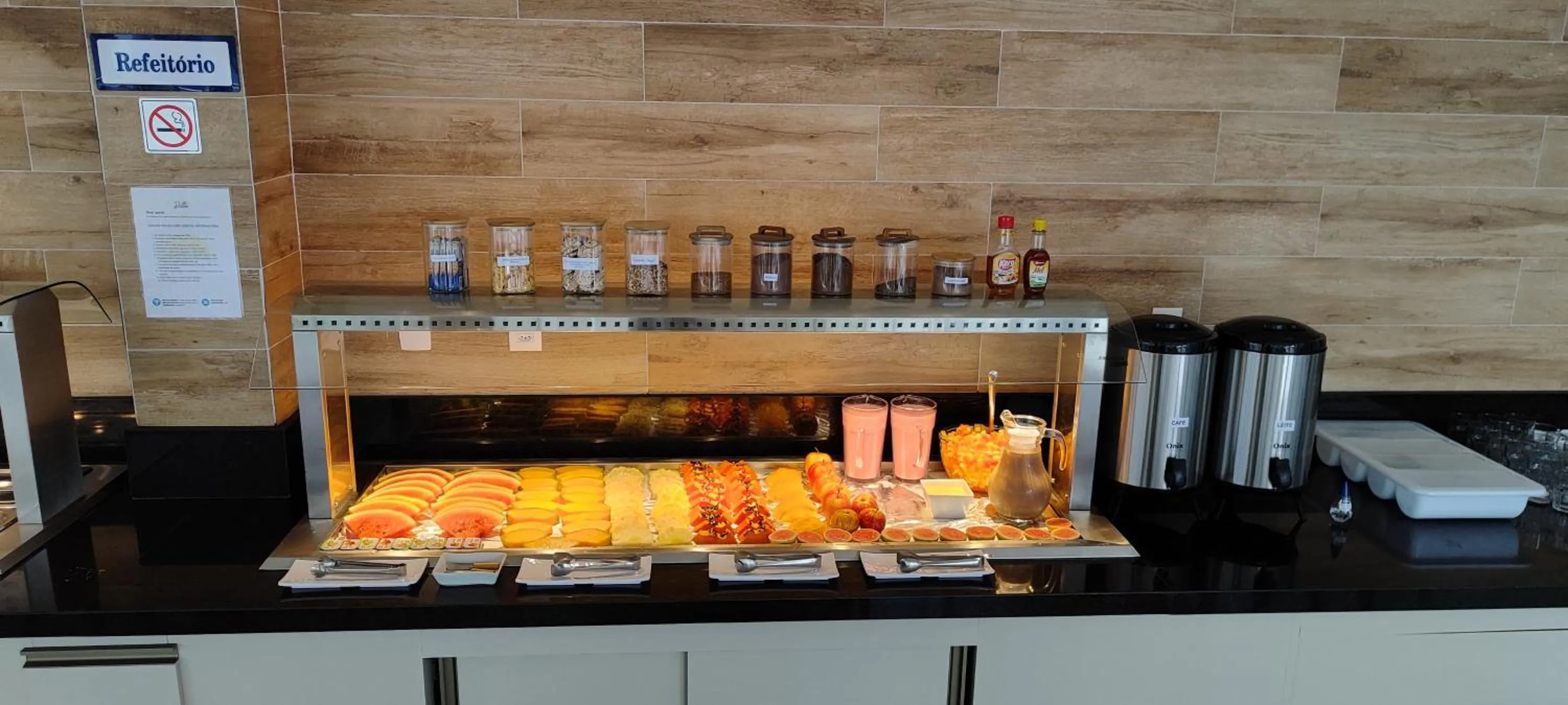 Breakfast in Pousada Diane