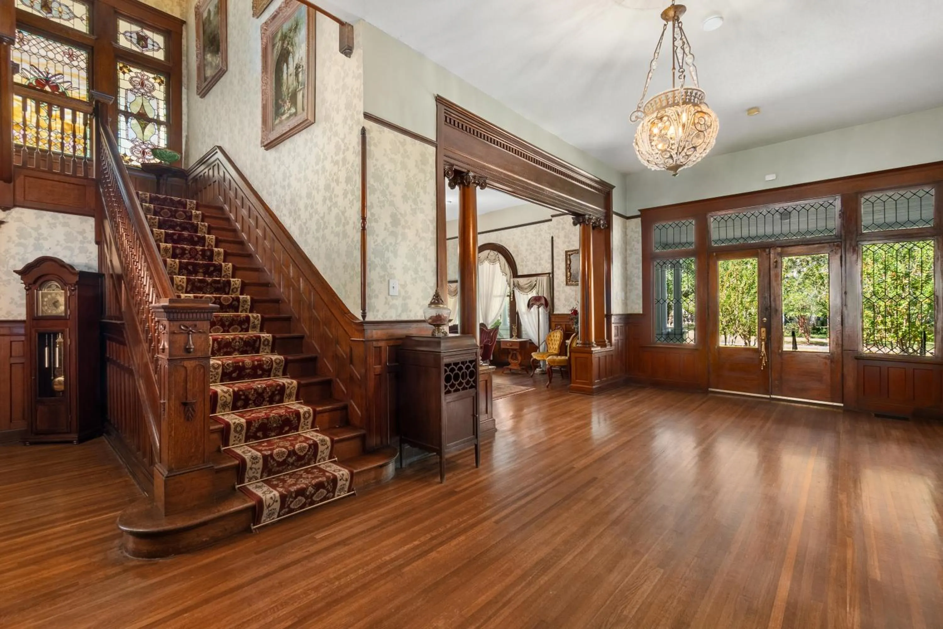 Ross Mansion Bed & Breakfast