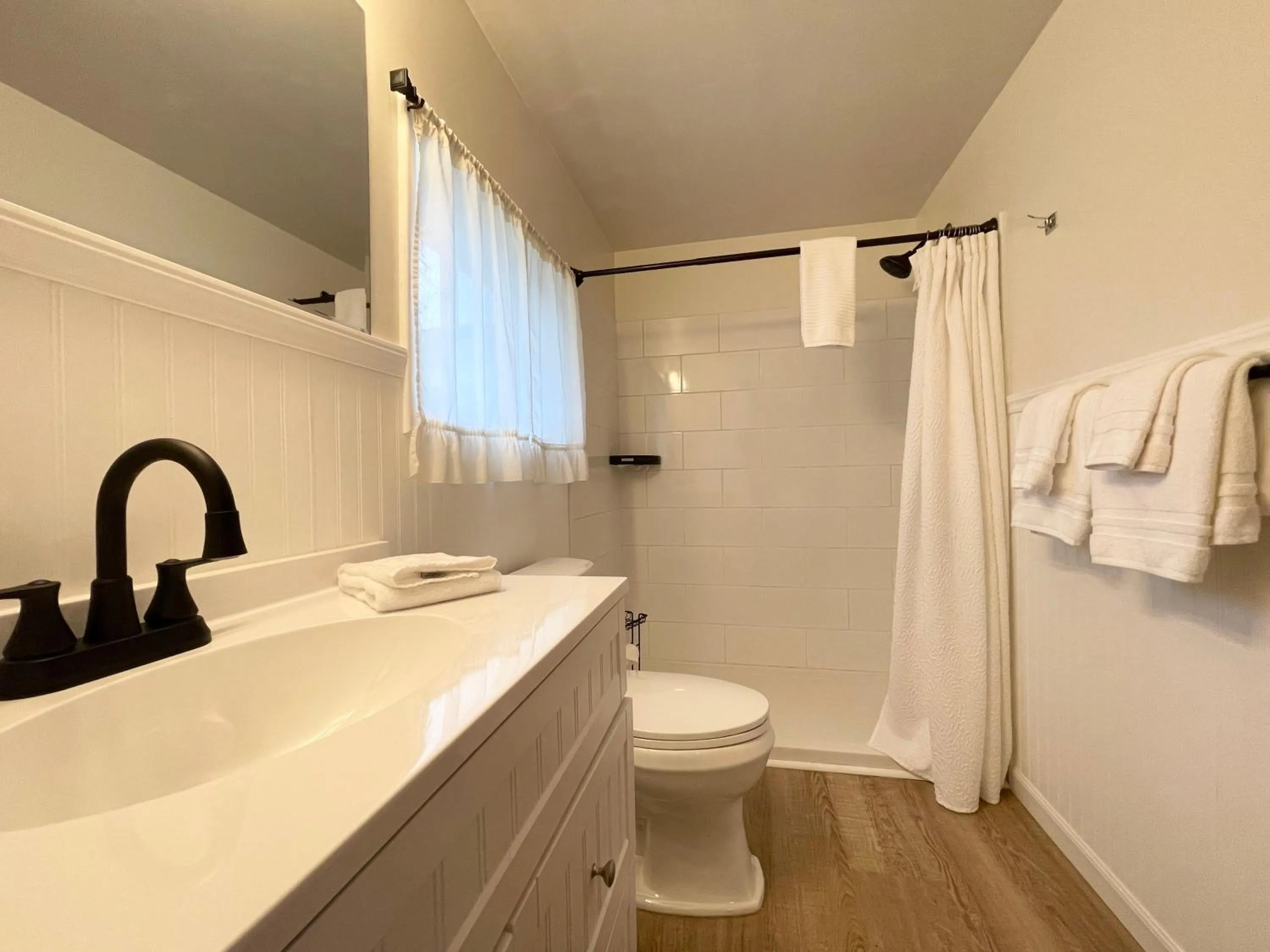 Shower in Star Gate Motel