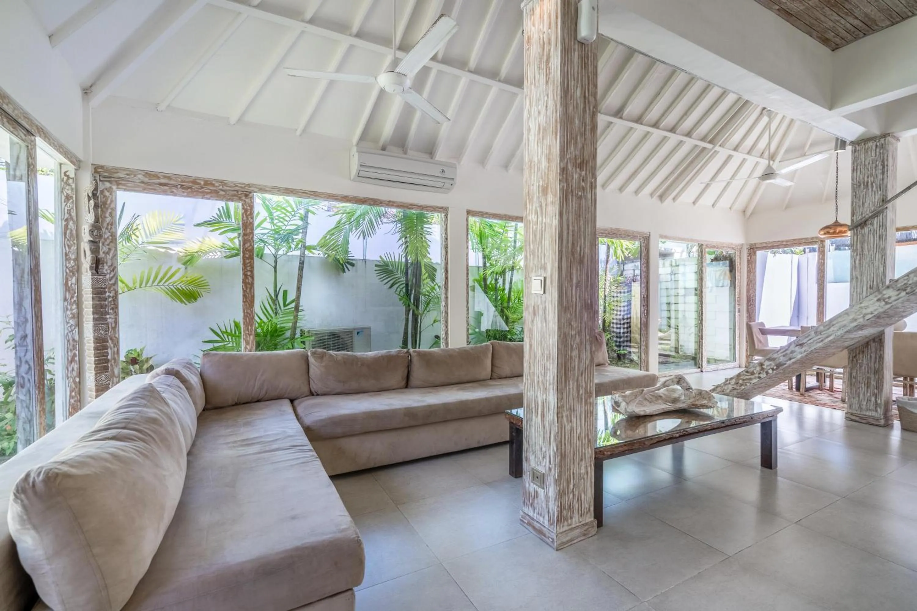 Living room in Villa Oberoi
