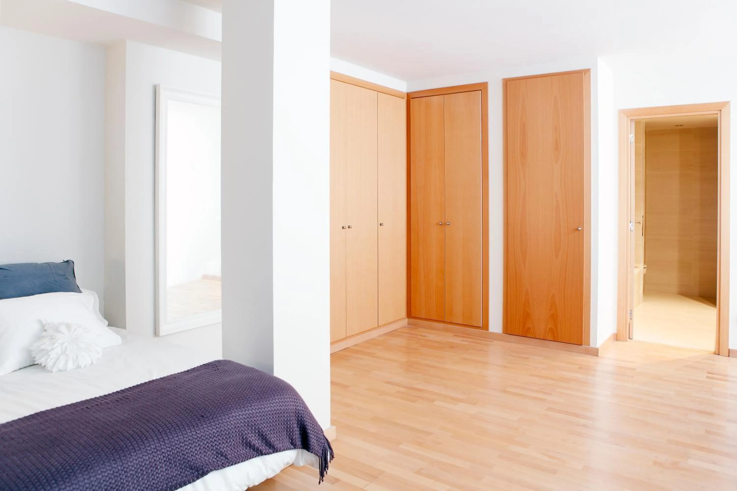 Photo of the whole room, Bed in Fira Duplex