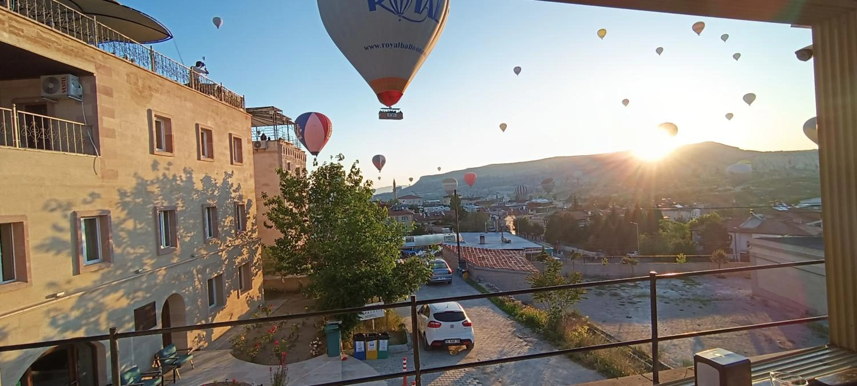 Restaurant/places to eat in Cappa Cave Hotel