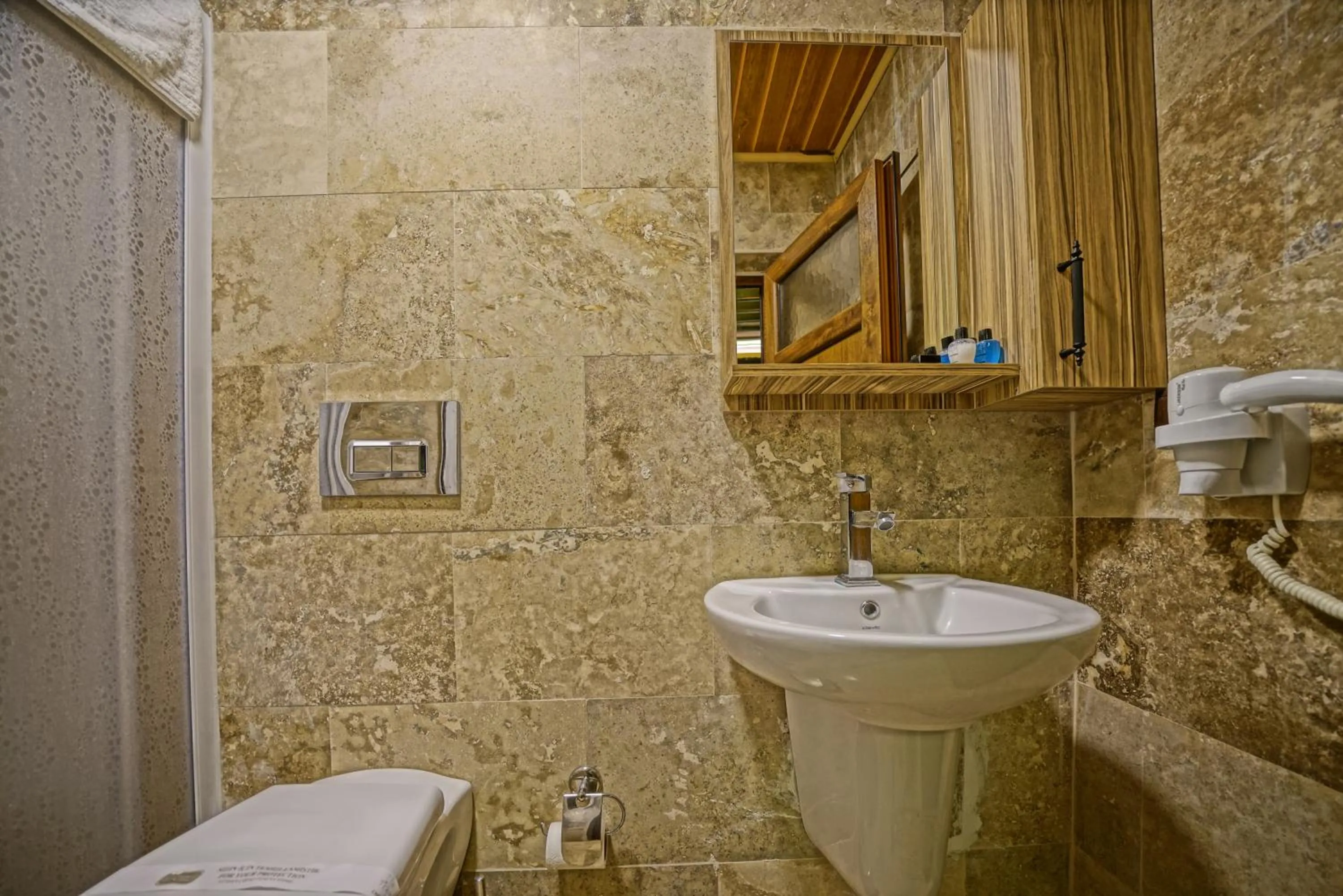 Toilet in Cappa Cave Hotel