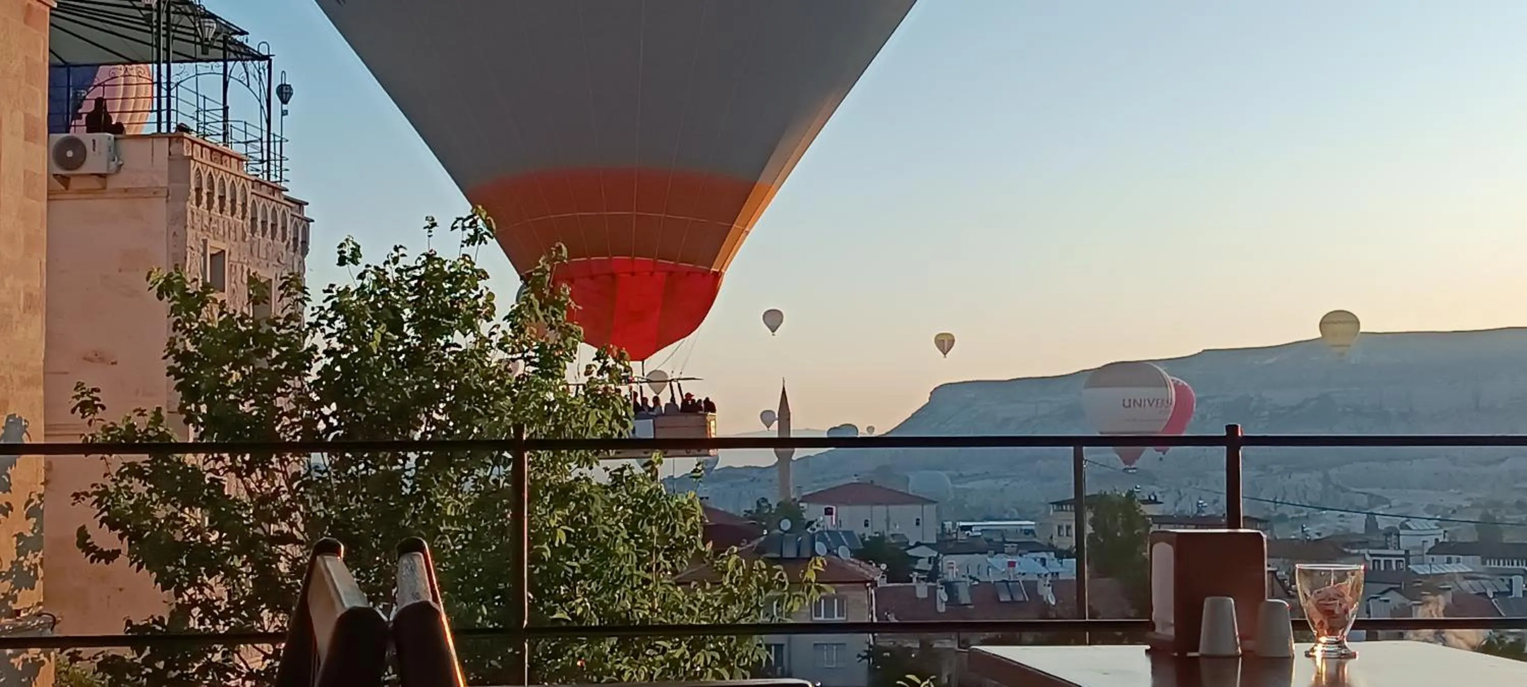 Restaurant/places to eat in Cappa Cave Hotel