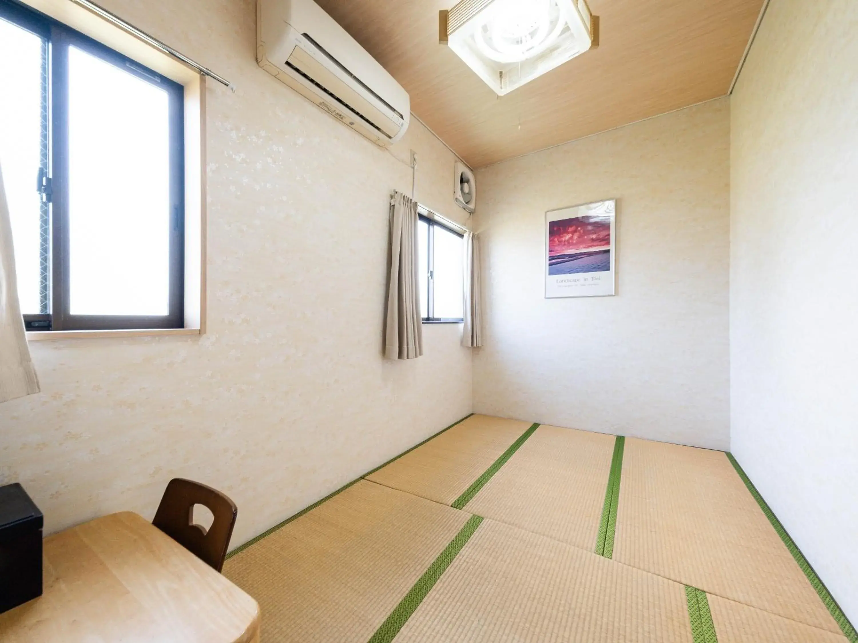 Japanese-Style Room in Fuji Sakura Onsen Ryokan Japanese-Style Room in Fuji Sakura Onsen Ryokan