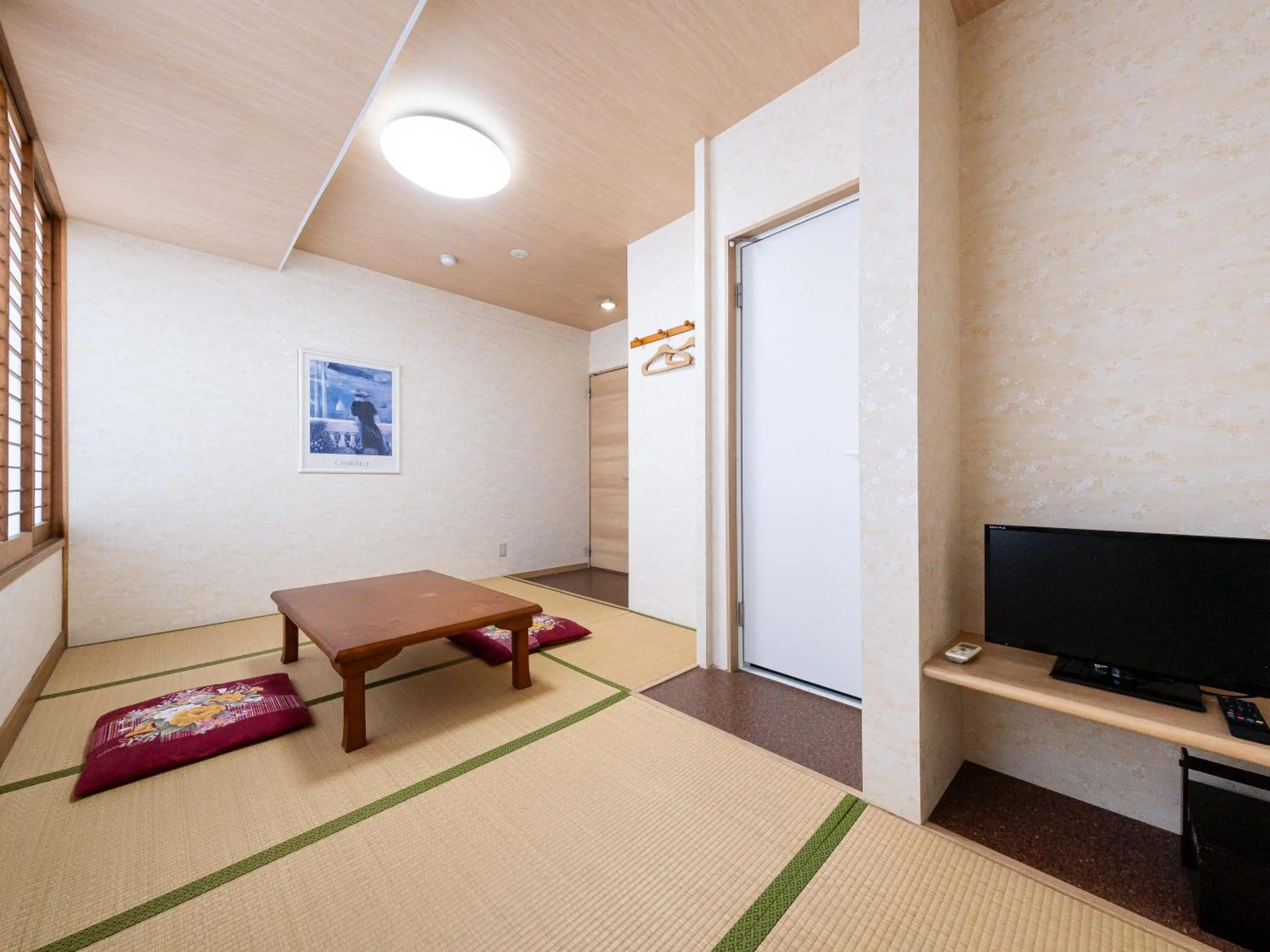 Photo of the whole room, Bed in Fuji Sakura Onsen Ryokan
