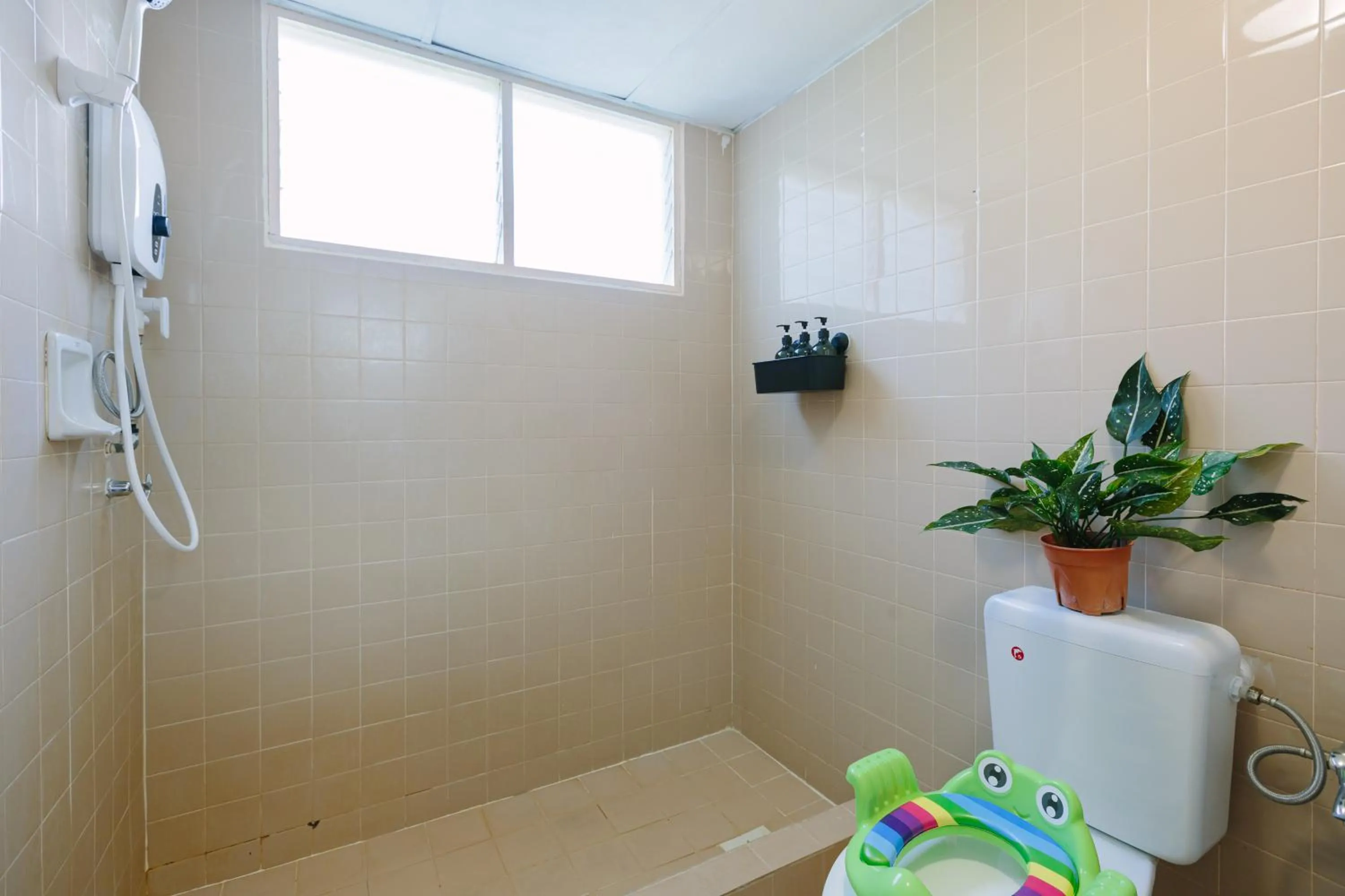 EE's Seaside House - Homestay 3 min walk to beach