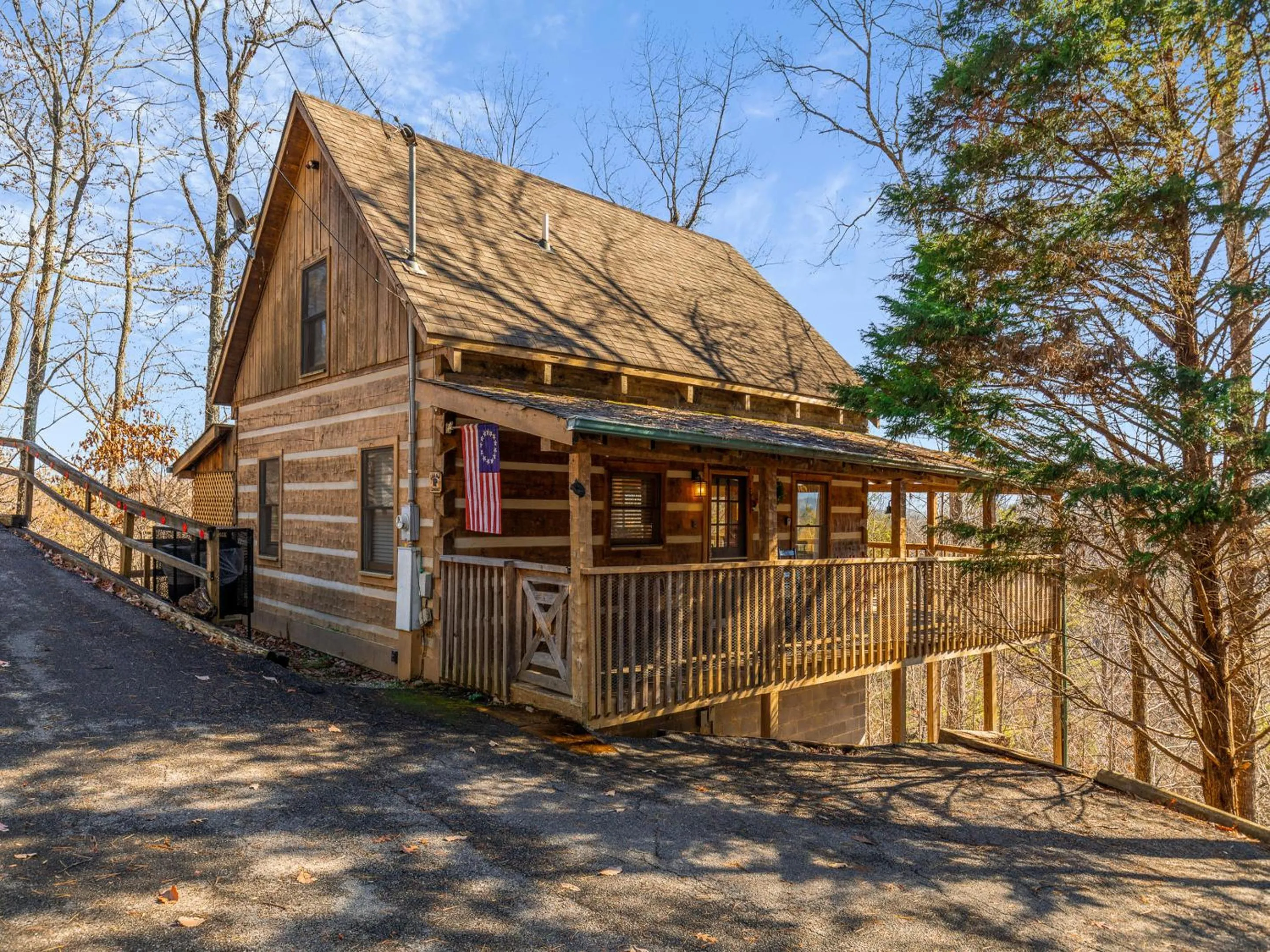 Property building in Little Bear Lookout