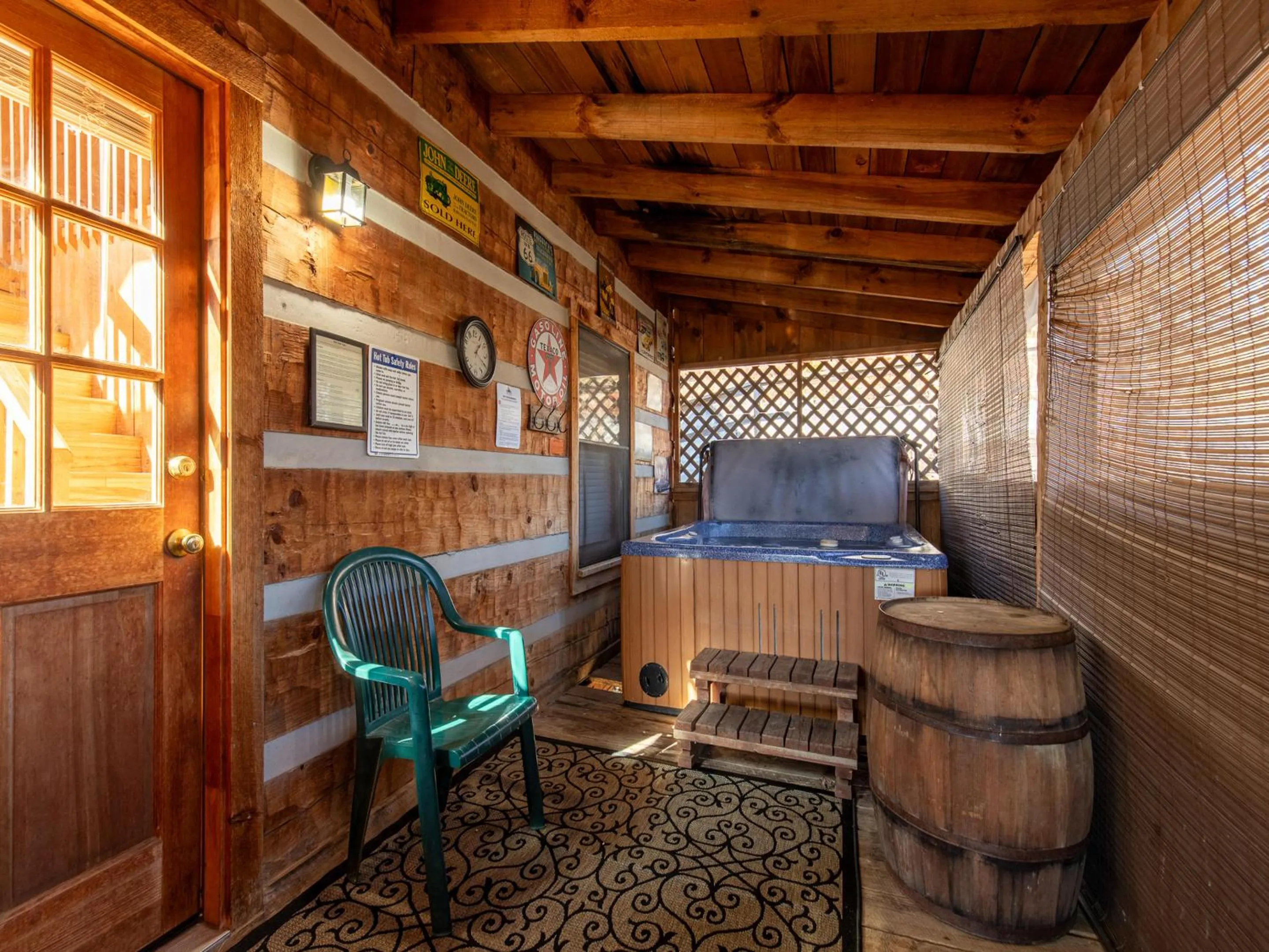 Property building in Little Bear Lookout