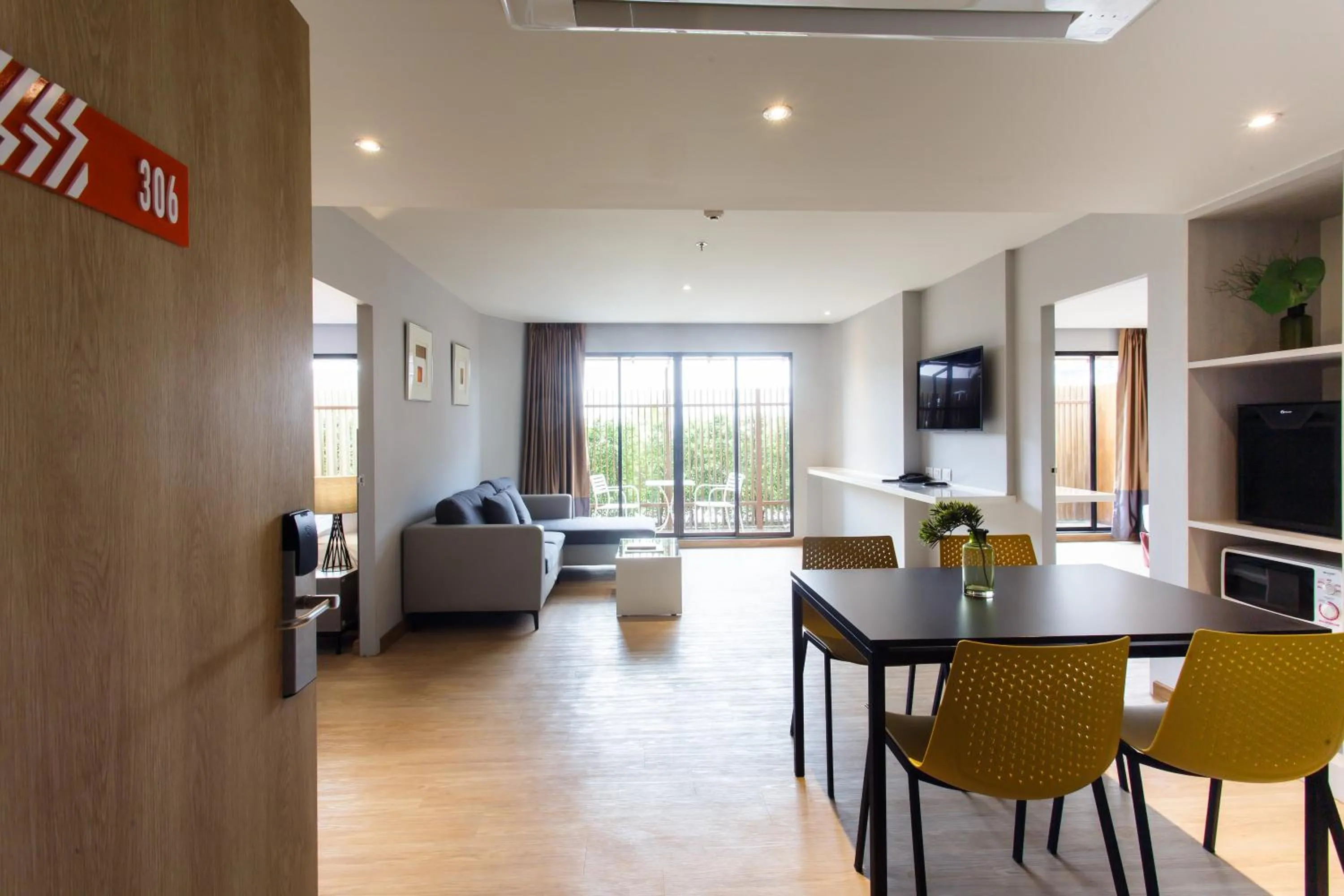 Living room in Jazzotel Bangkok