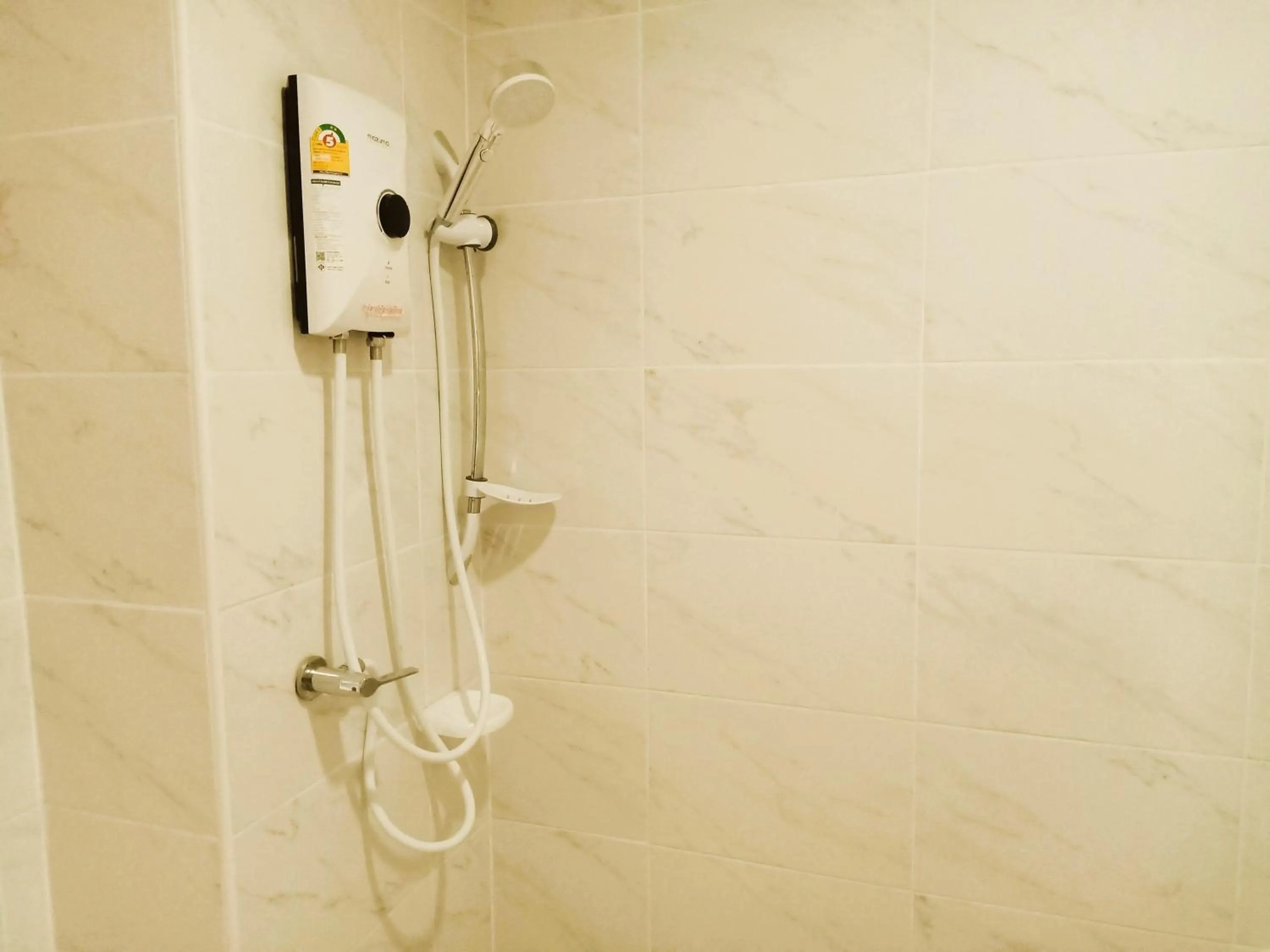 Bathroom in Chiang Kham Ruk Khun Hotel