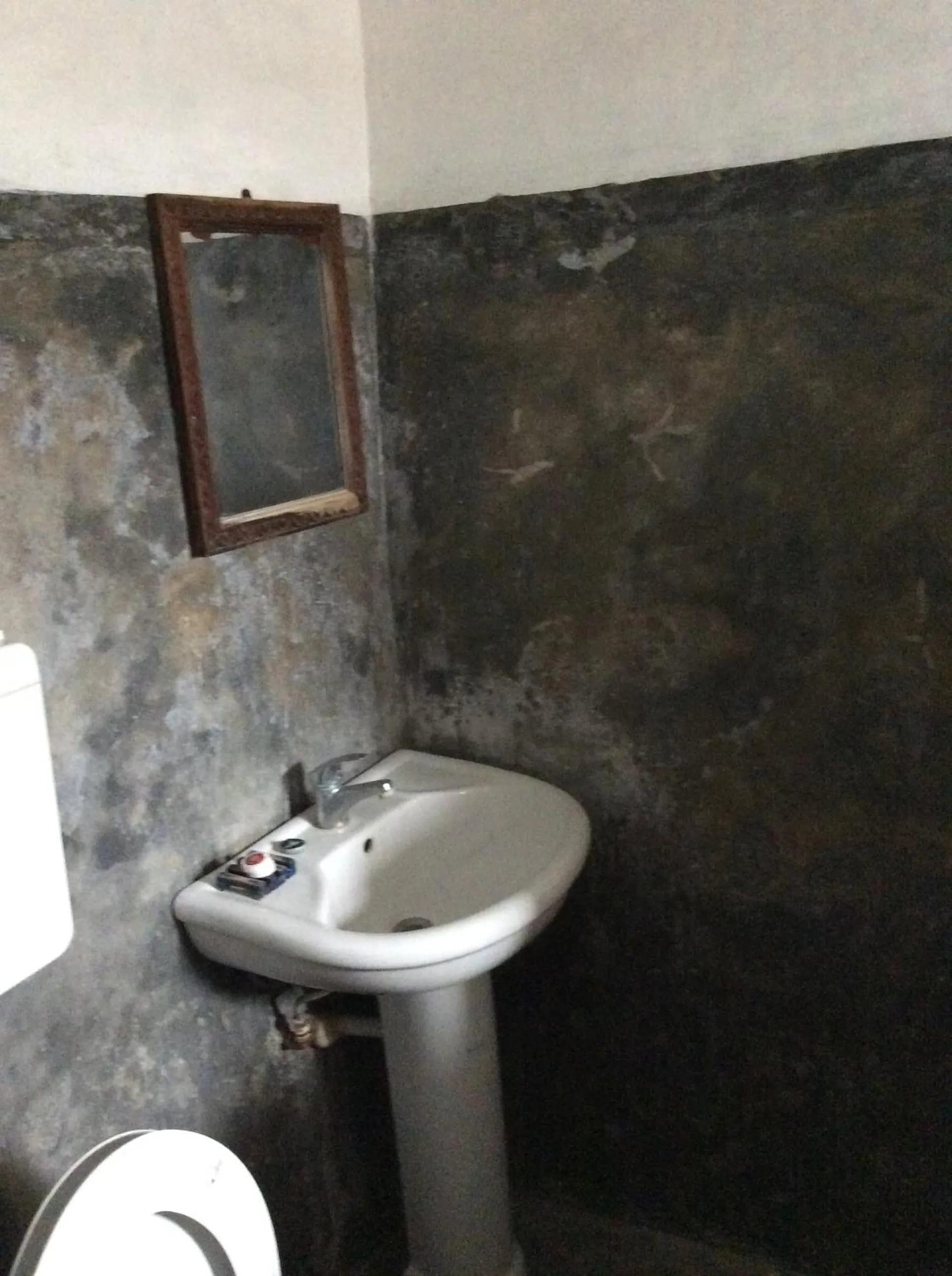 Bathroom in Kiponda B&B