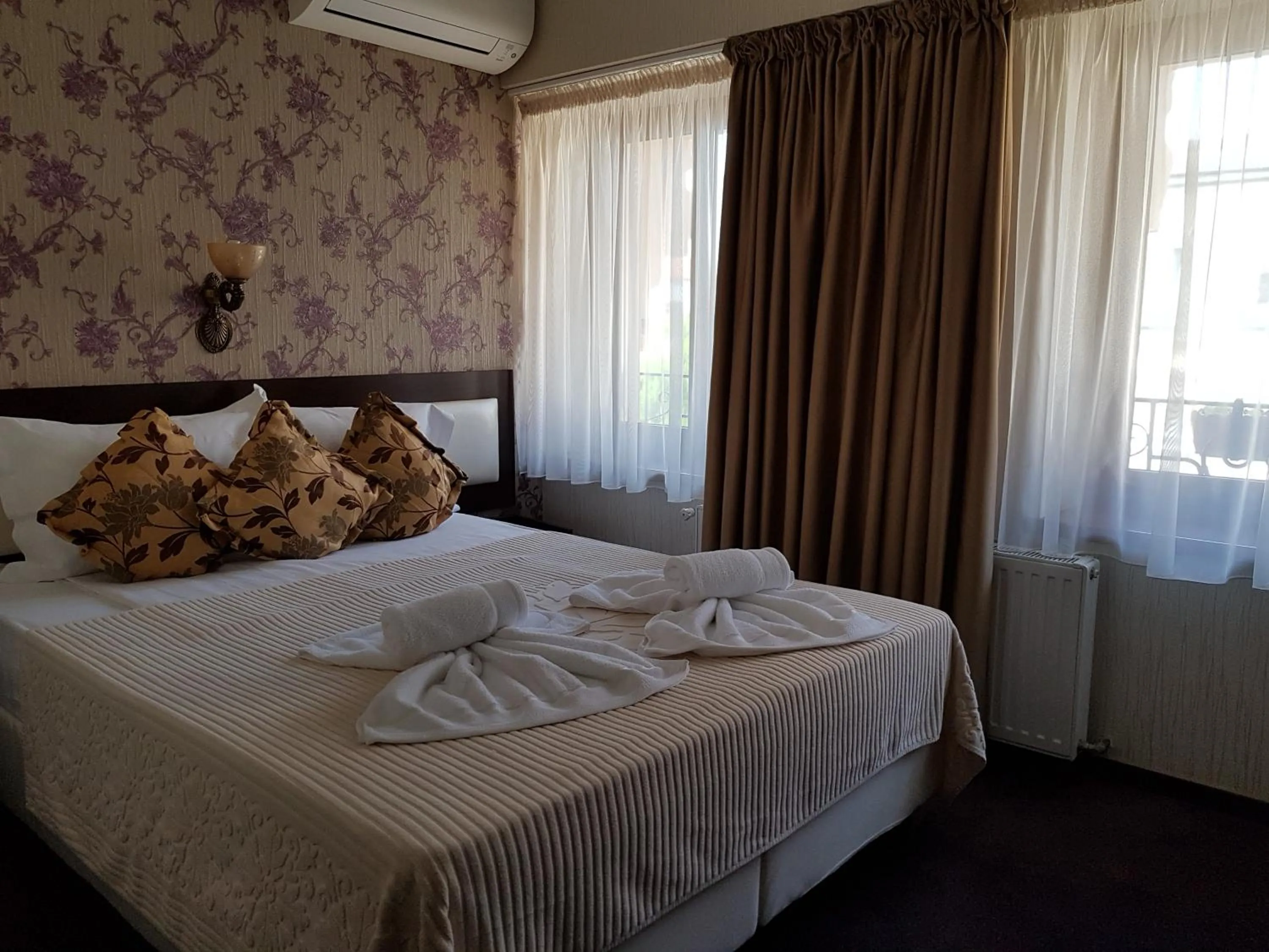 Bed in Villa Anticus (Adults Only)