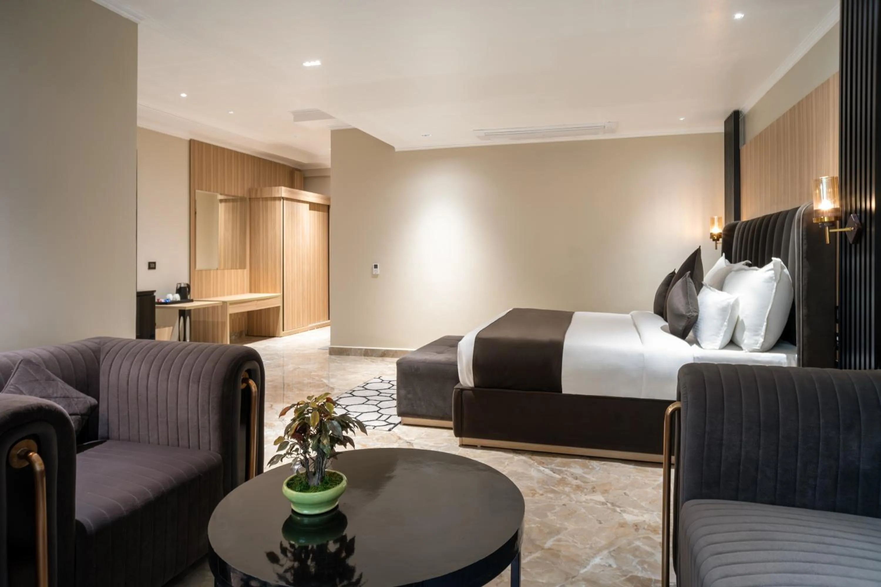 Bedroom, Bed in Alpine hotel and villas