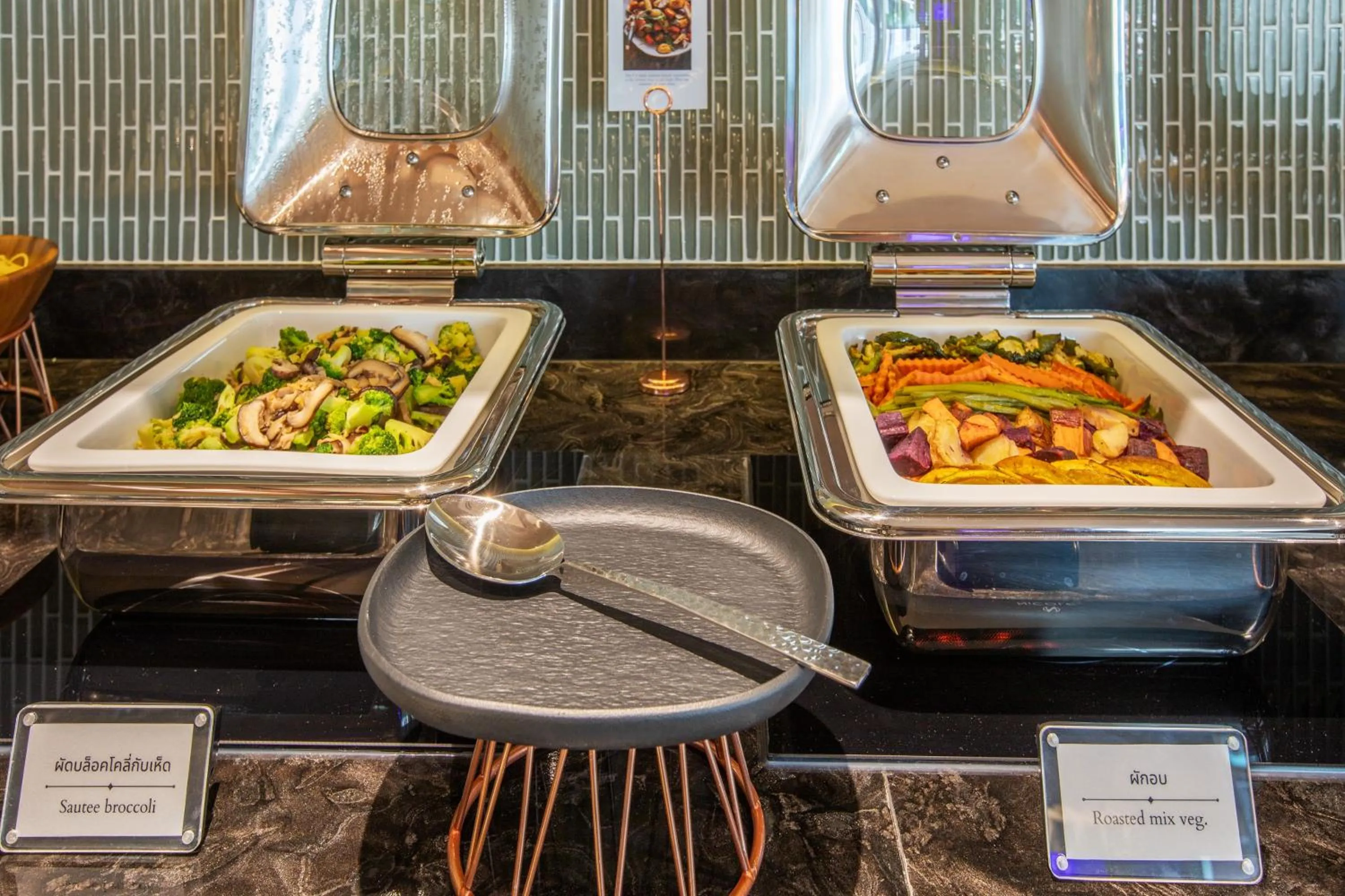 Restaurant/places to eat in Best Western Click Sathorn 11 Bangkok