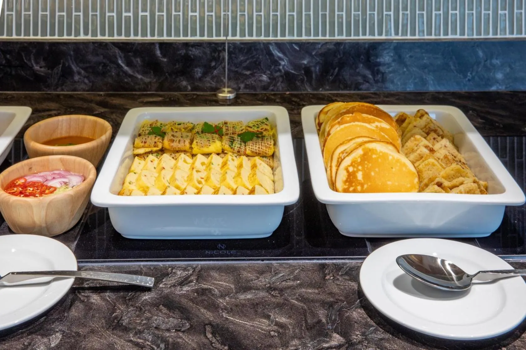 Restaurant/places to eat in Best Western Click Sathorn 11 Bangkok