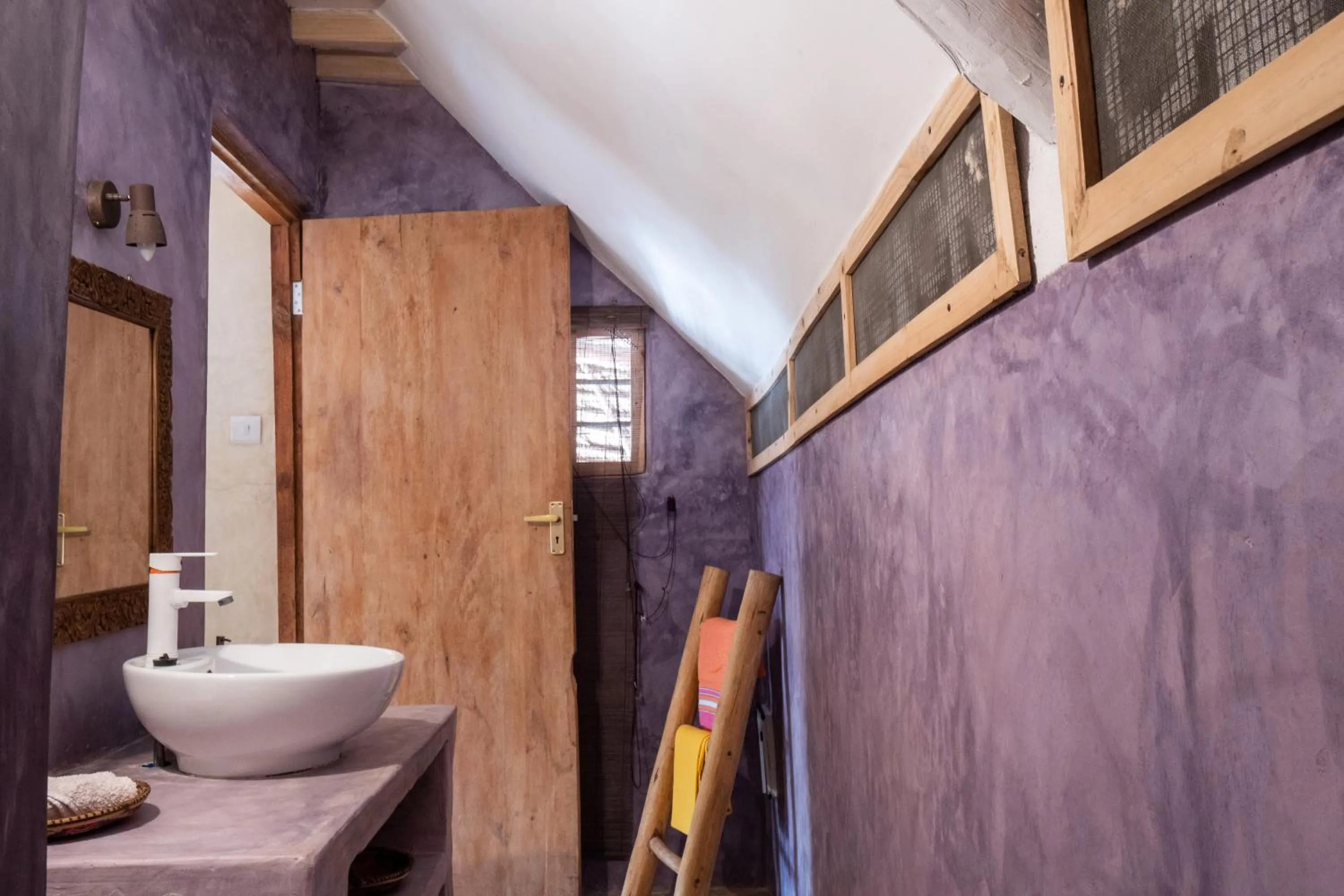 Bathroom in Bahari Beach Bungalows