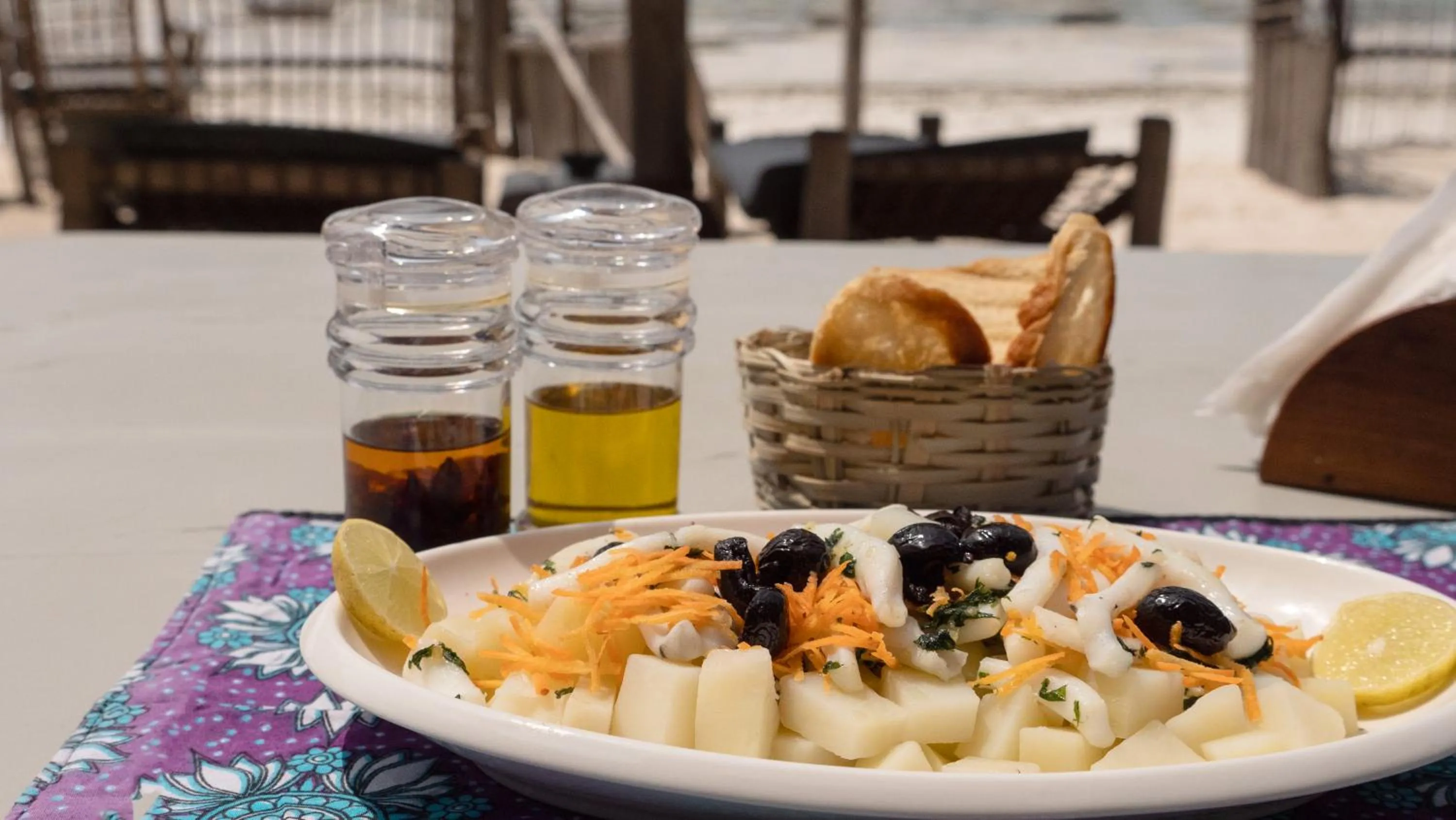 Restaurant/places to eat in Bahari Beach Bungalows