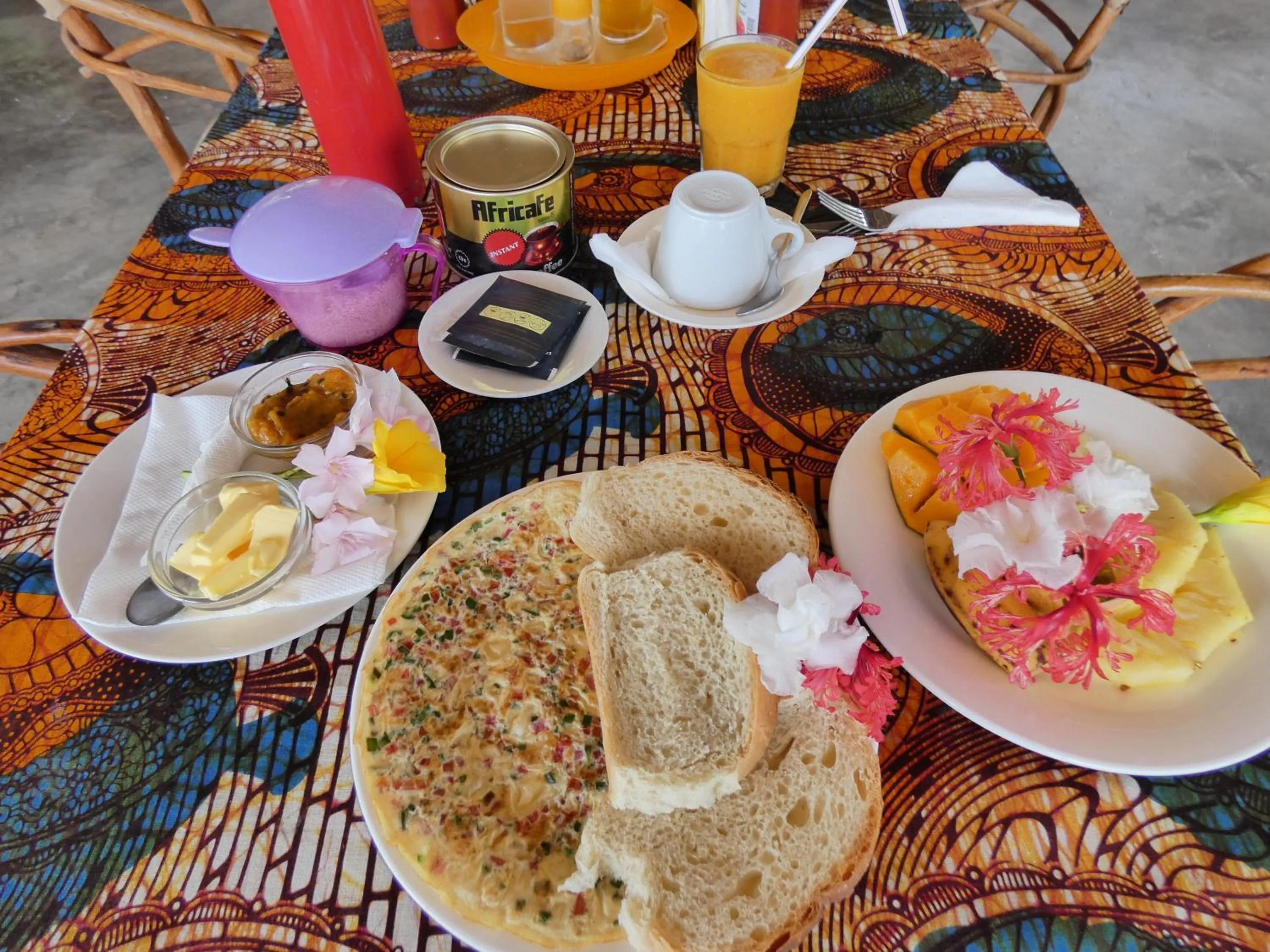 Breakfast in Bahari Beach Bungalows