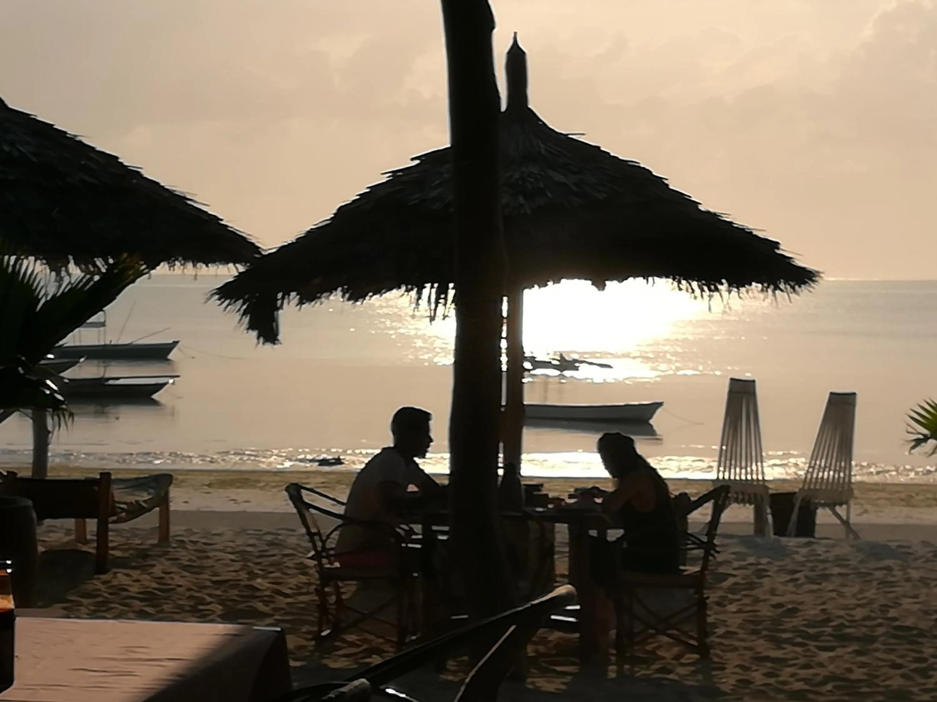 Restaurant/places to eat in Bahari Beach Bungalows