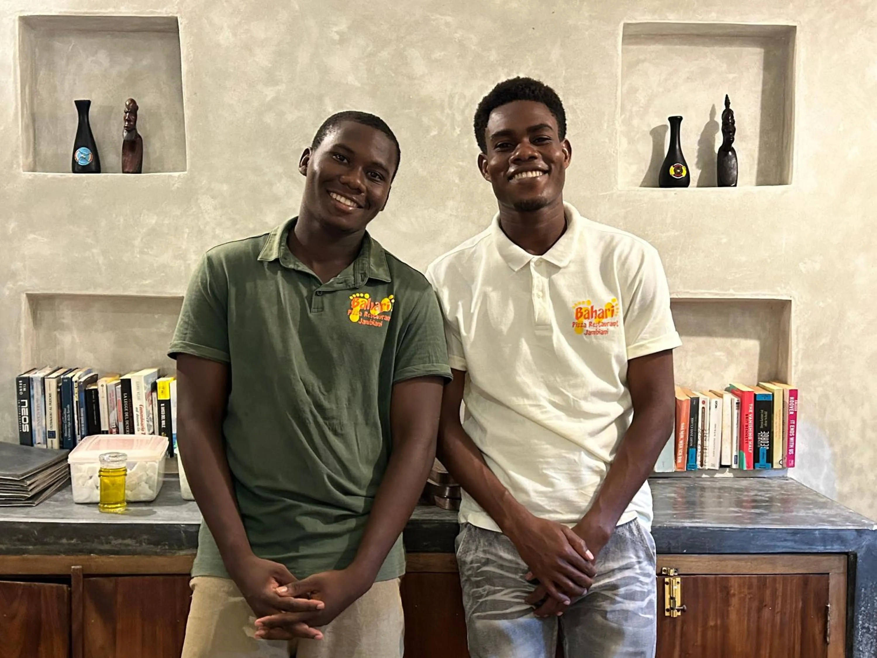 Restaurant/places to eat in Bahari Beach Bungalows