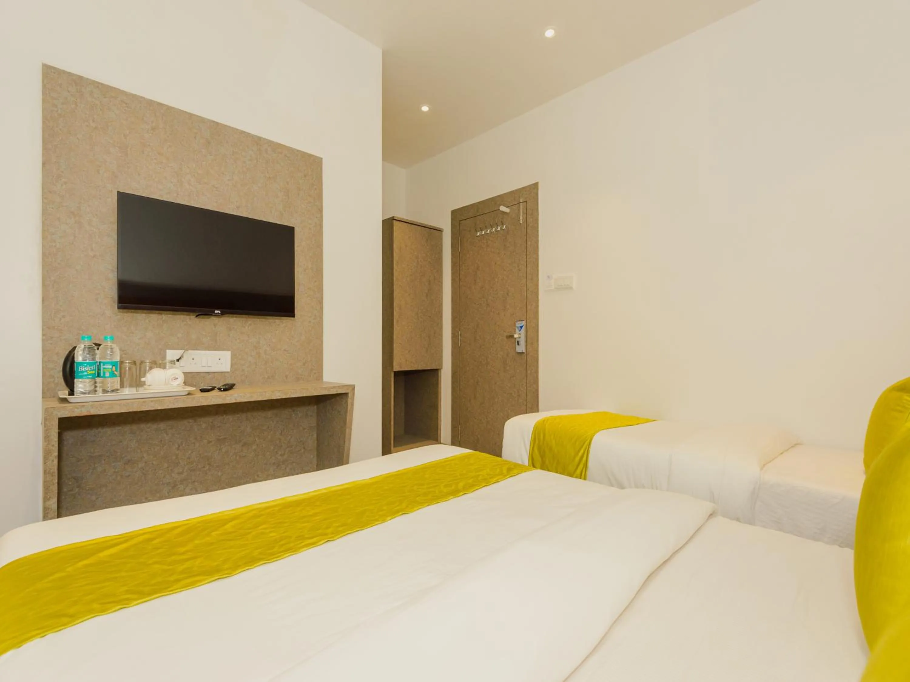 Bed in Hotel Zillion Executive - Kurla West Mumbai