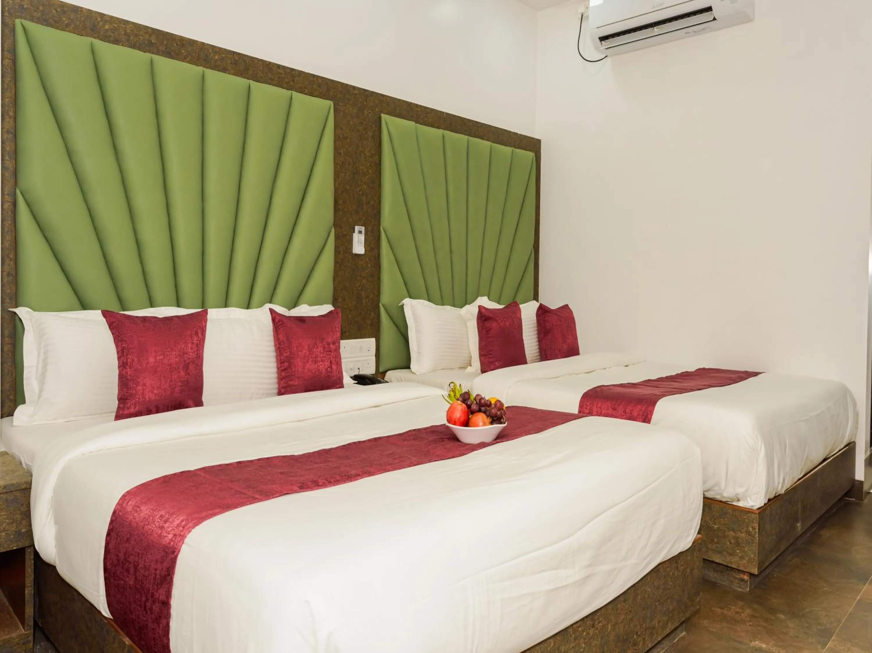 Bed in Hotel Zillion Executive - Kurla West Mumbai
