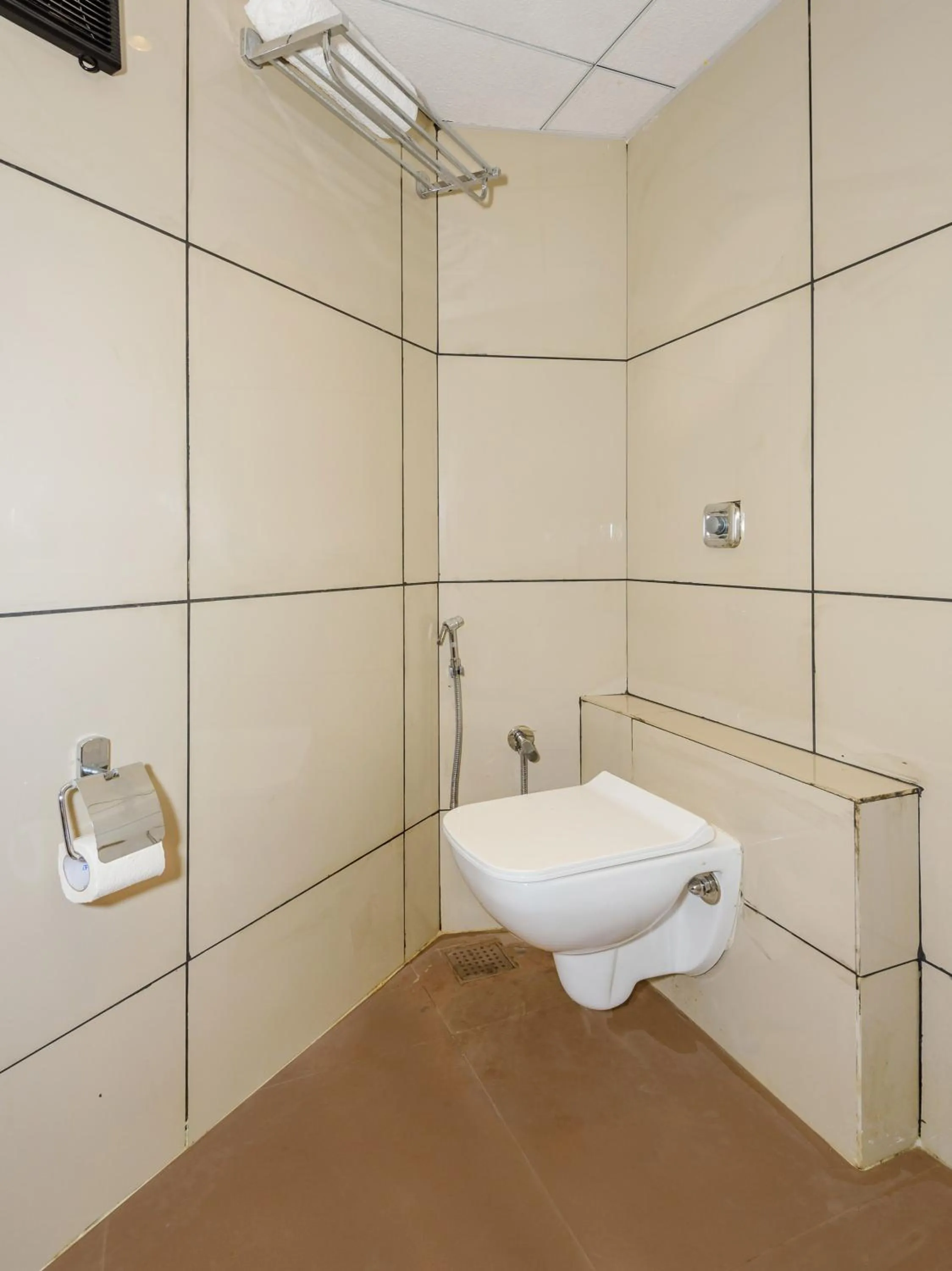 Toilet in Hotel Zillion Executive - Kurla West Mumbai