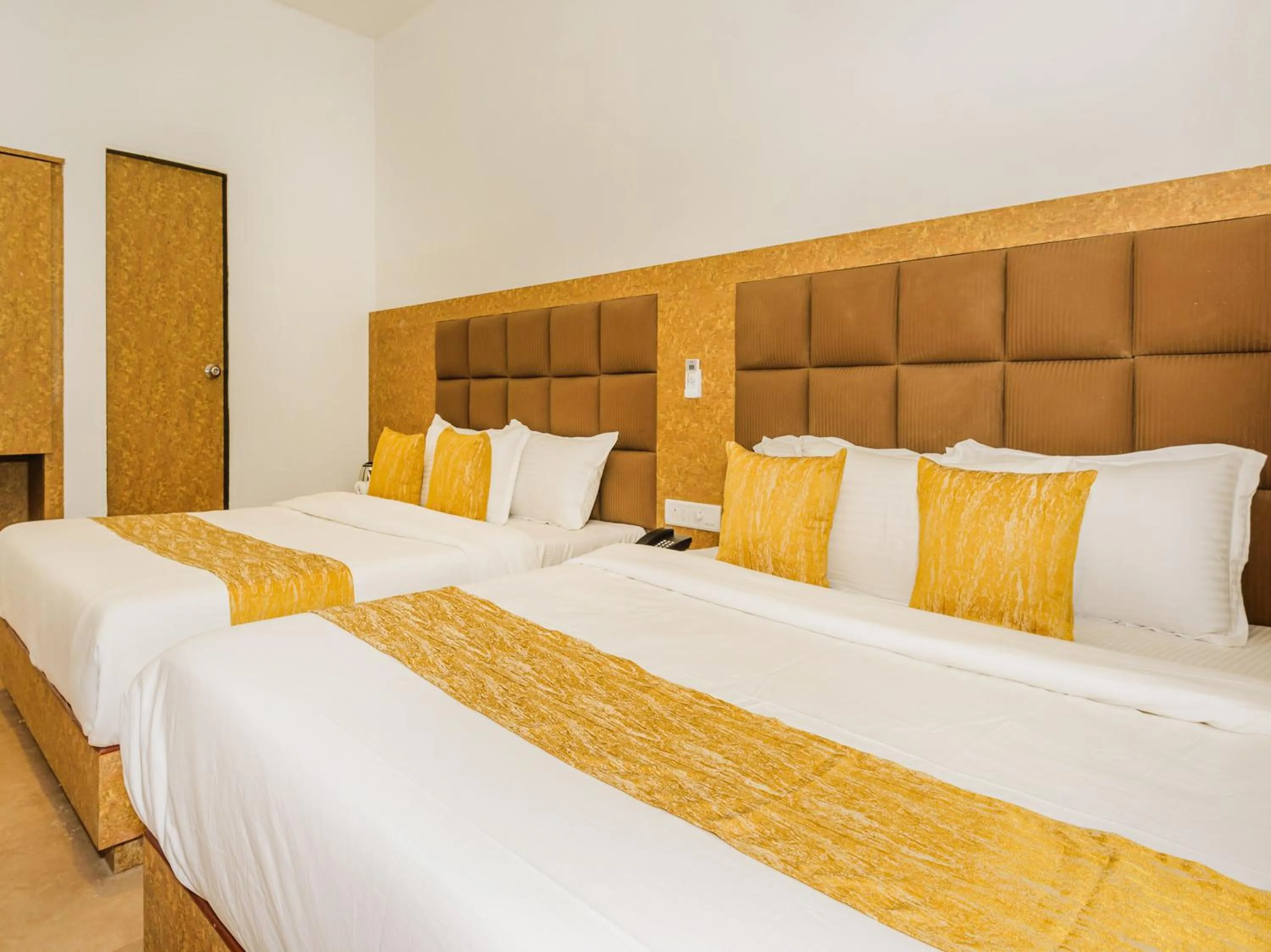 Bed in Hotel Zillion Executive - Kurla West Mumbai