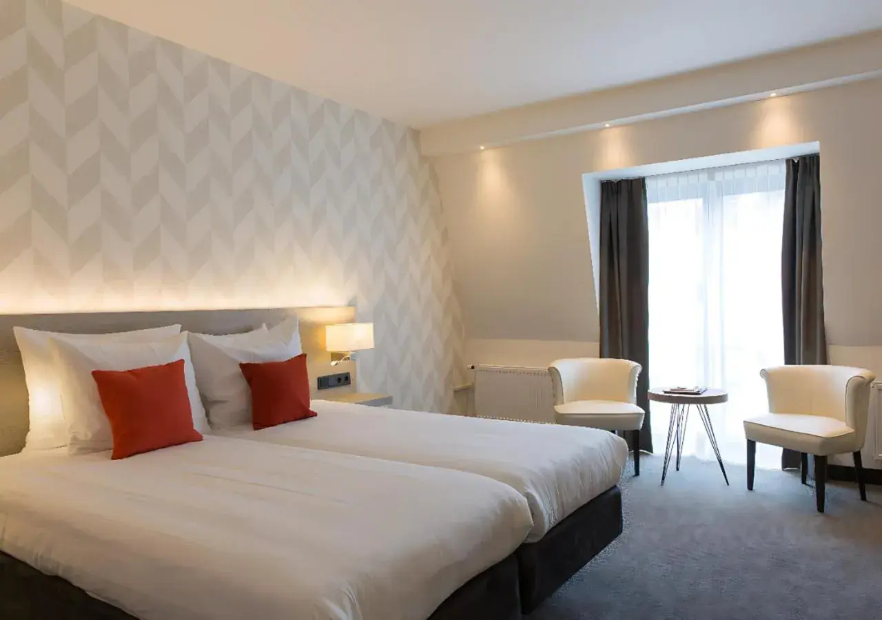 Standard Double Room in Van der Valk Hotel de Bilt-Utrecht Standard Double Room in Van der Valk Hotel de Bilt-Utrecht