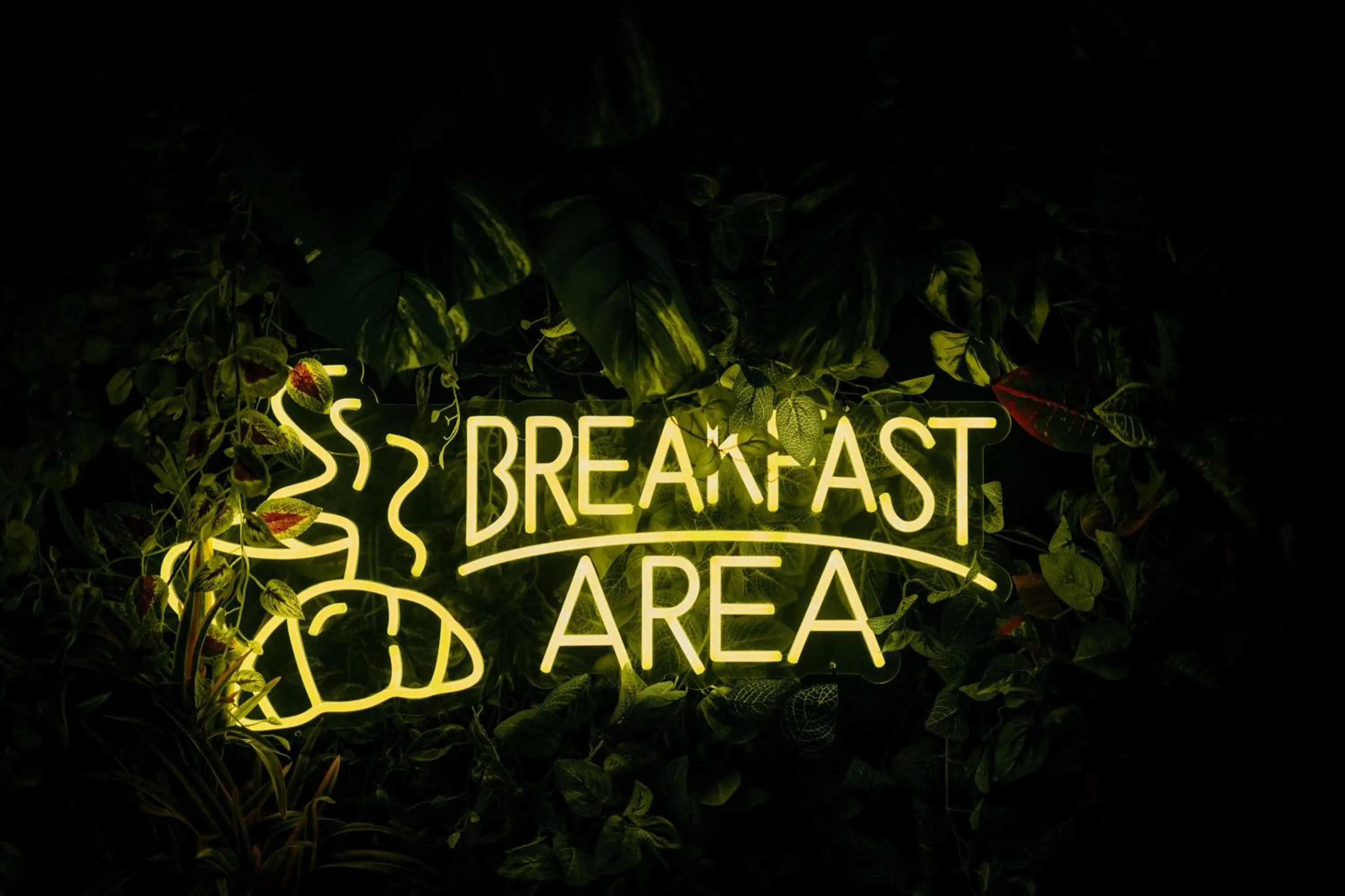 Restaurant/places to eat in SO City Hotel Adults Only