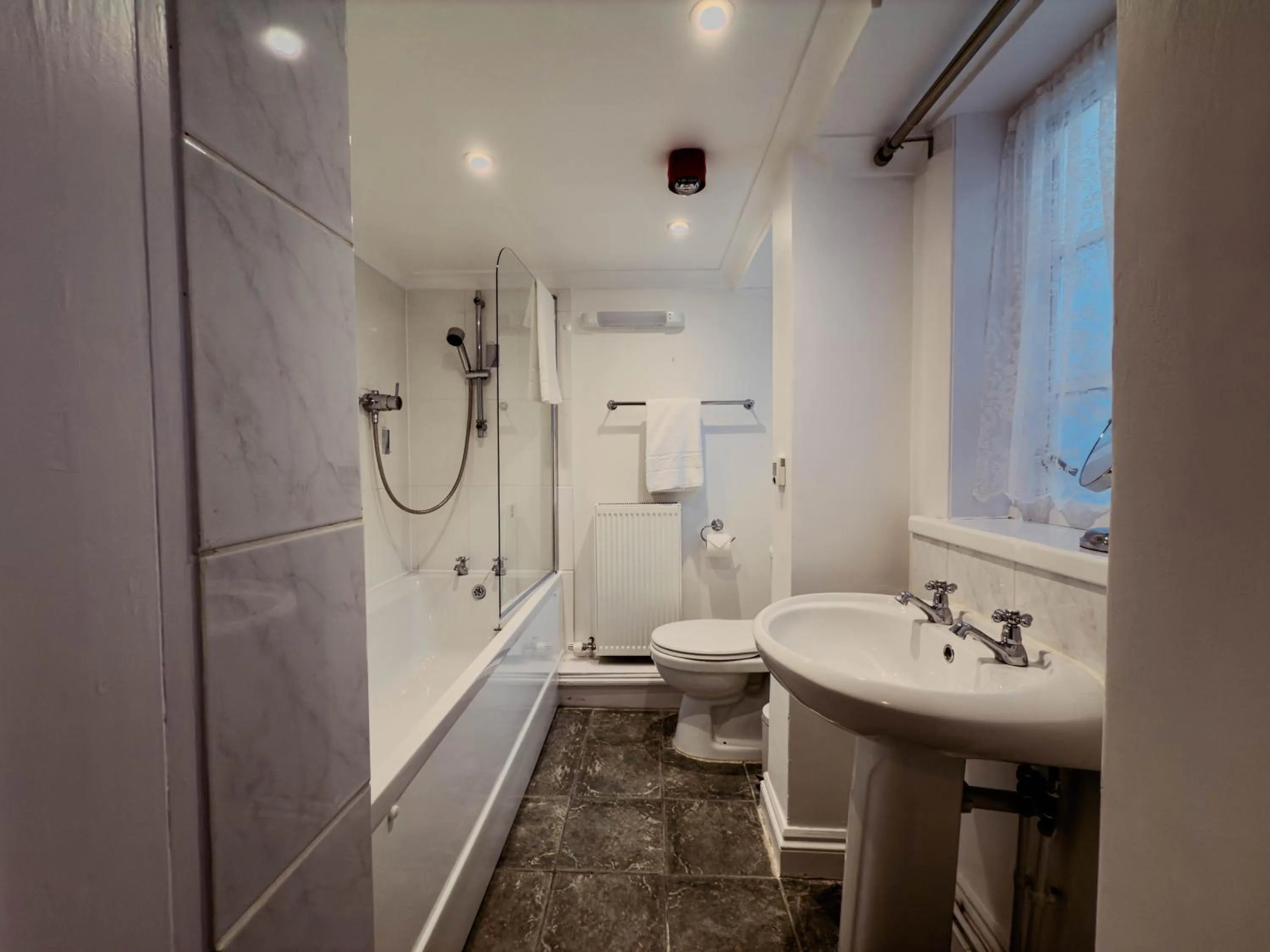 Bathroom in Newport Quay