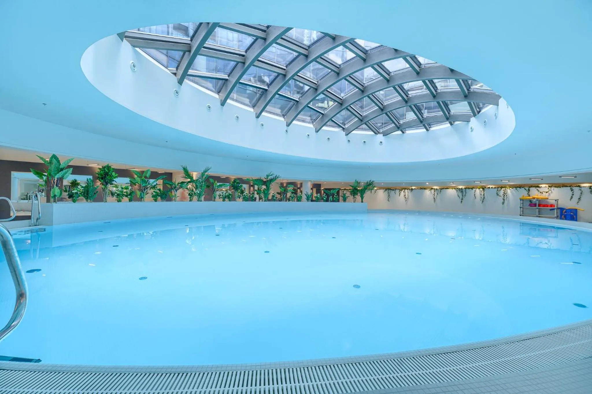 MARGI Vivi BIG STUDIO BALCONY POOL SAUNA