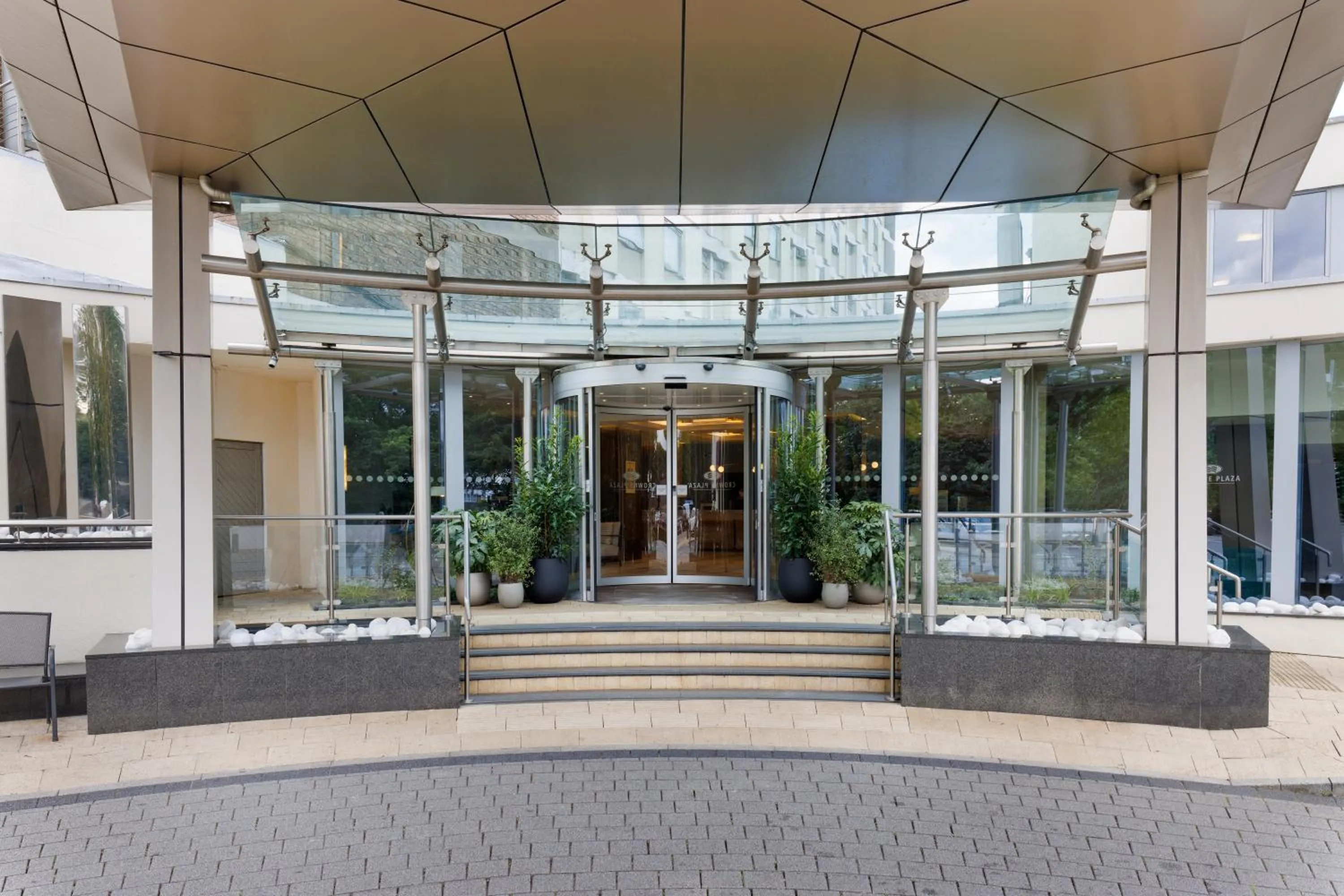 Property building in Crowne Plaza London - Gatwick Airport by IHG