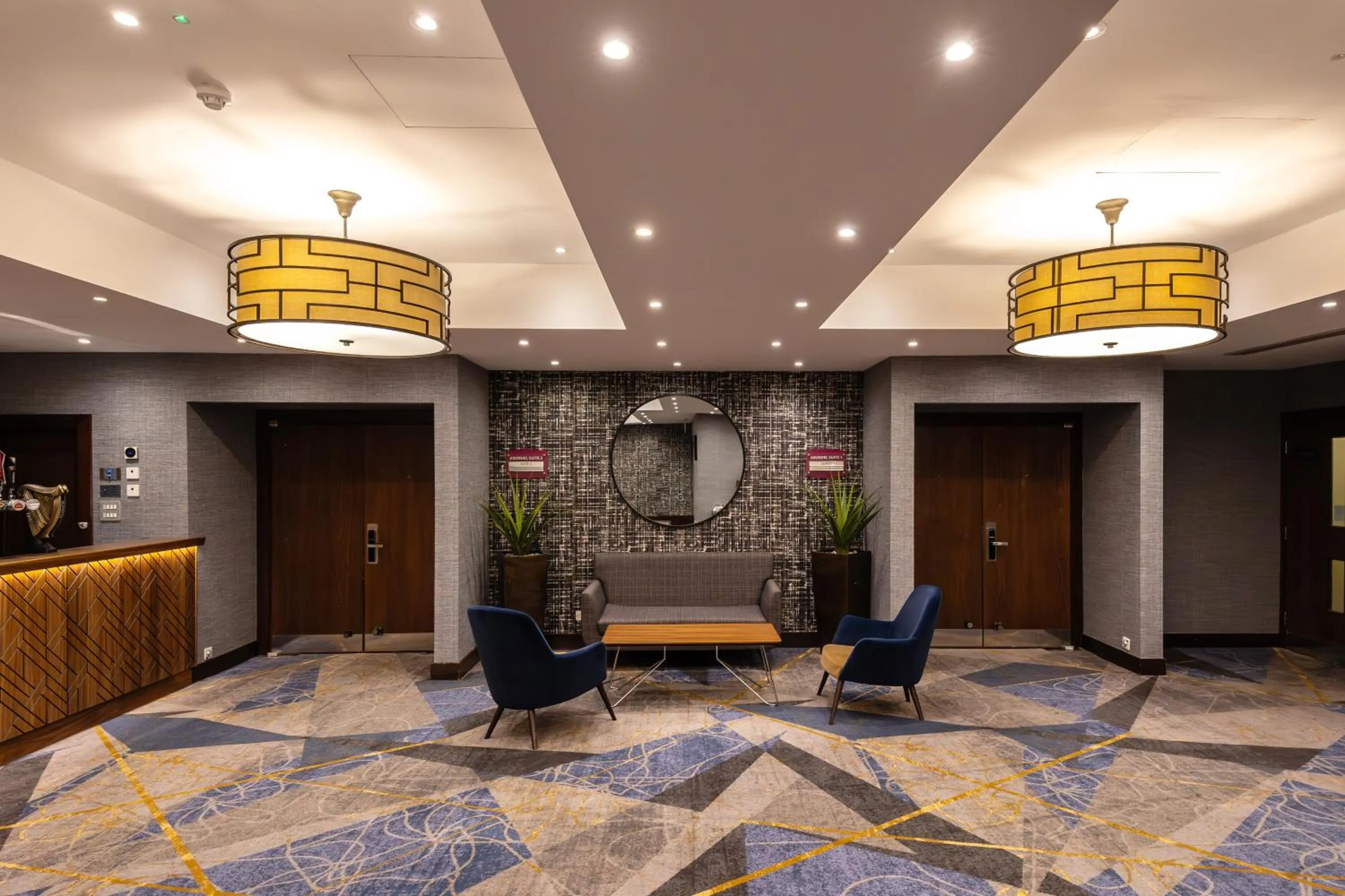 Lobby or reception in Crowne Plaza London - Gatwick Airport by IHG