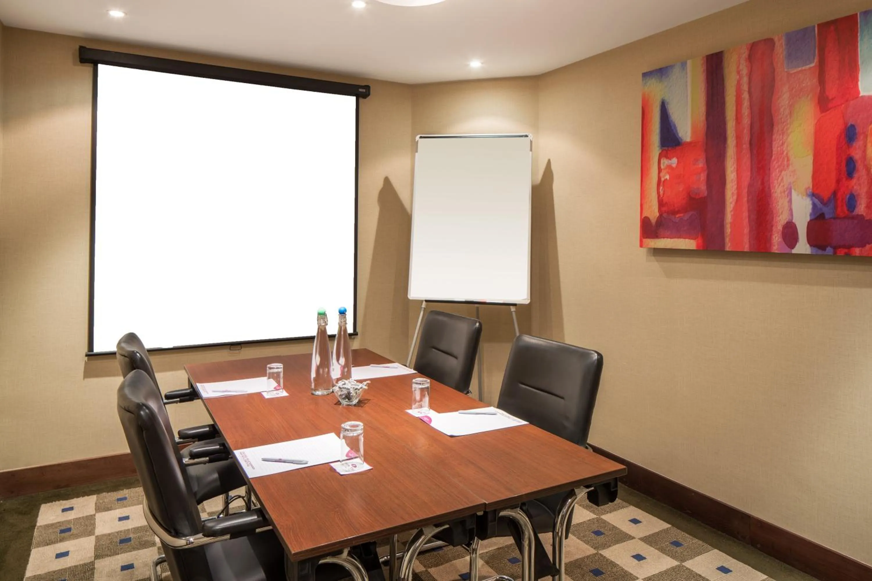 Meeting/conference room in Crowne Plaza London - Gatwick Airport by IHG